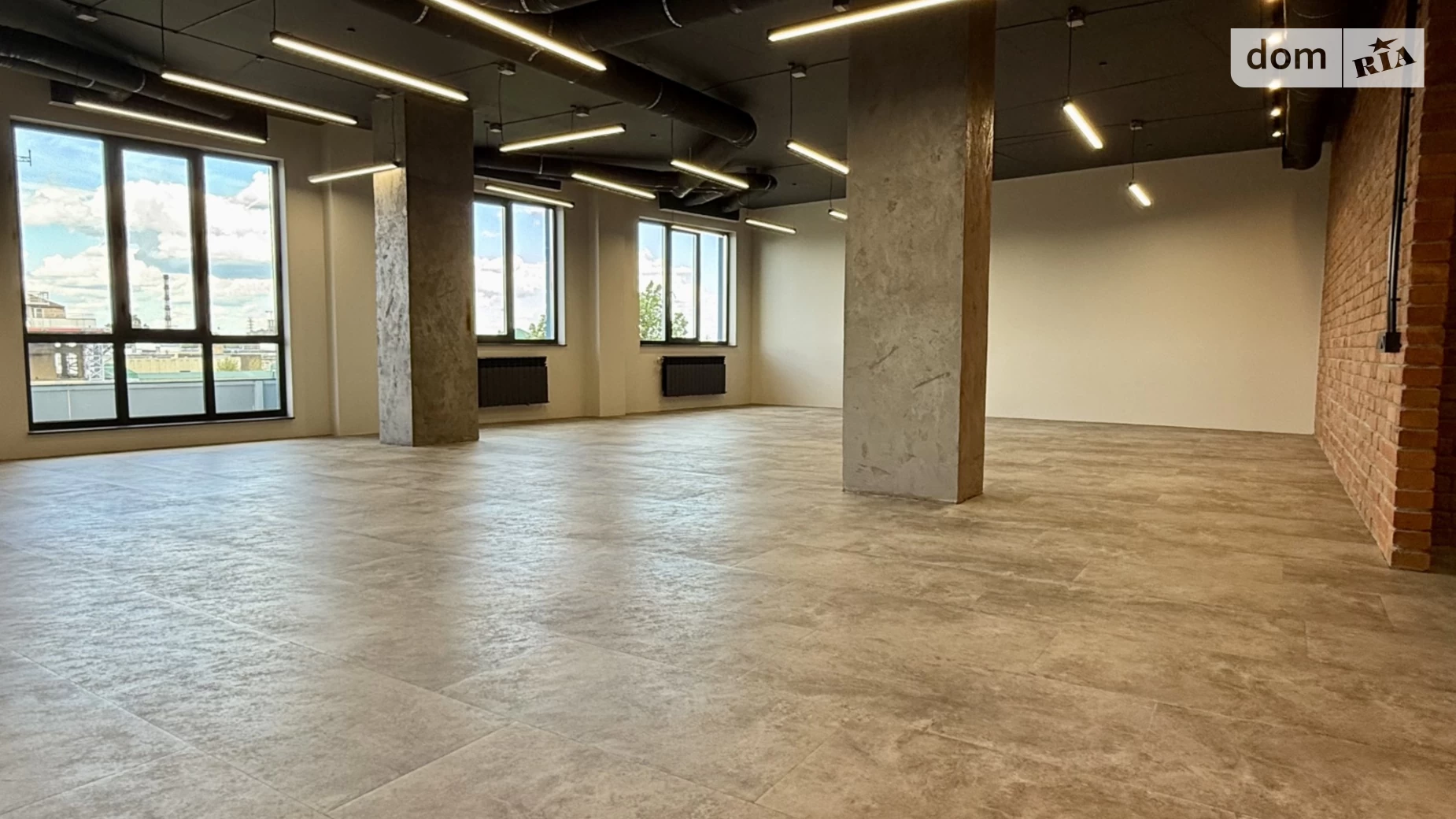 Продается офис 273.6 кв. м в бизнес-центре, цена: 420000 $ - фото 2