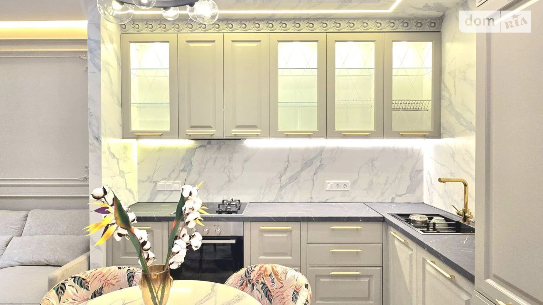 Продается 2-комнатная квартира 66 кв. м в Ивано-Франковске, ул. Гетьмана Ивана Мазепы, 164 корпус 3 - фото 3