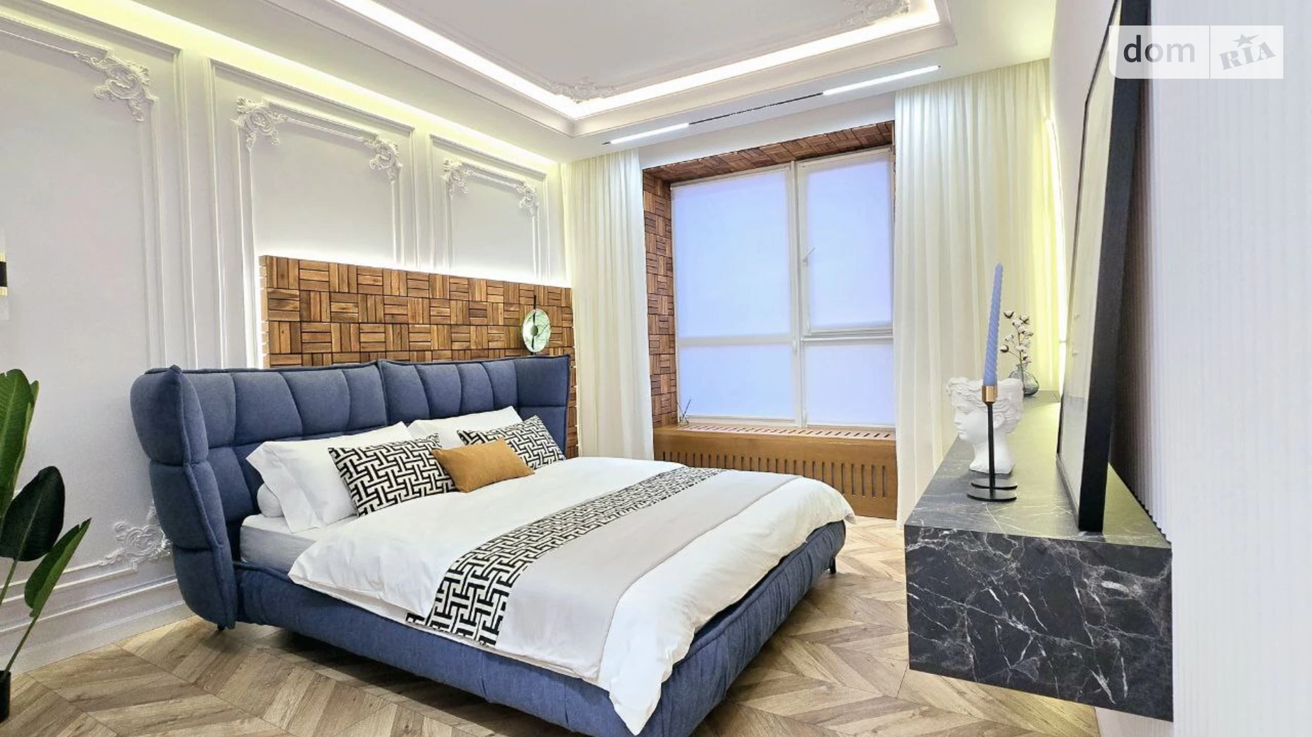 Продается 2-комнатная квартира 66 кв. м в Ивано-Франковске, ул. Гетьмана Ивана Мазепы, 164 корпус 3 - фото 2