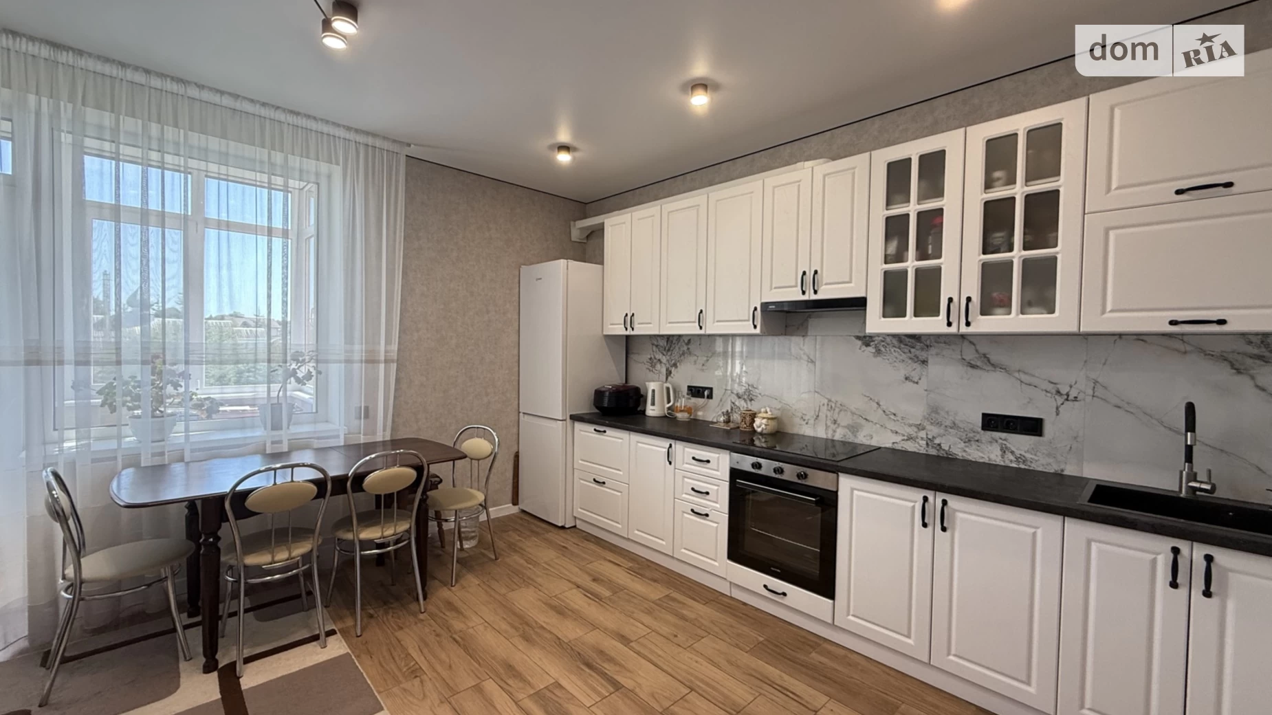 Продается 1-комнатная квартира 52 кв. м в Агрономичном, ул. Грушевского - фото 2
