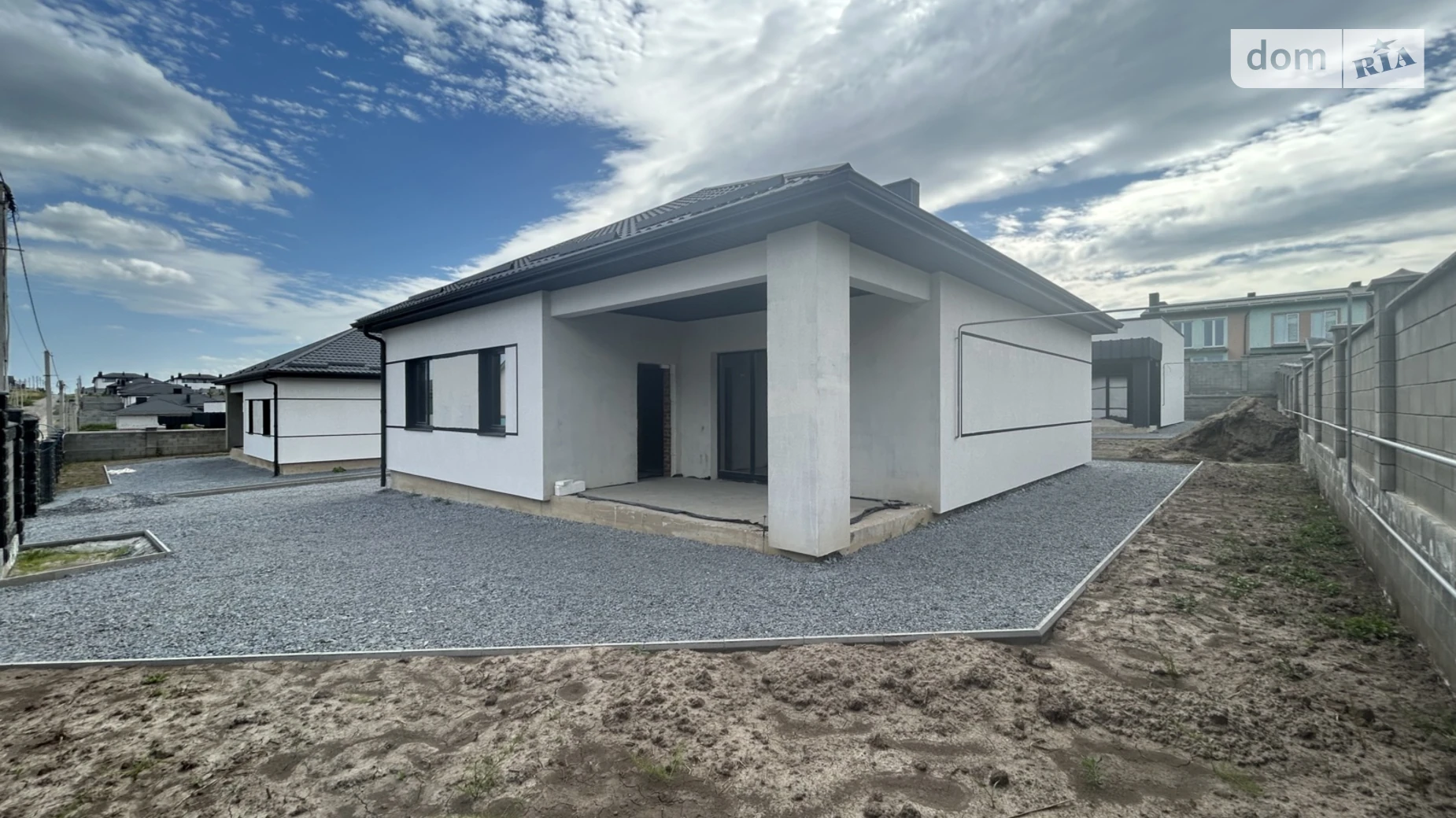 Продается одноэтажный дом 107 кв. м с садом, цена: 89000 $ - фото 2