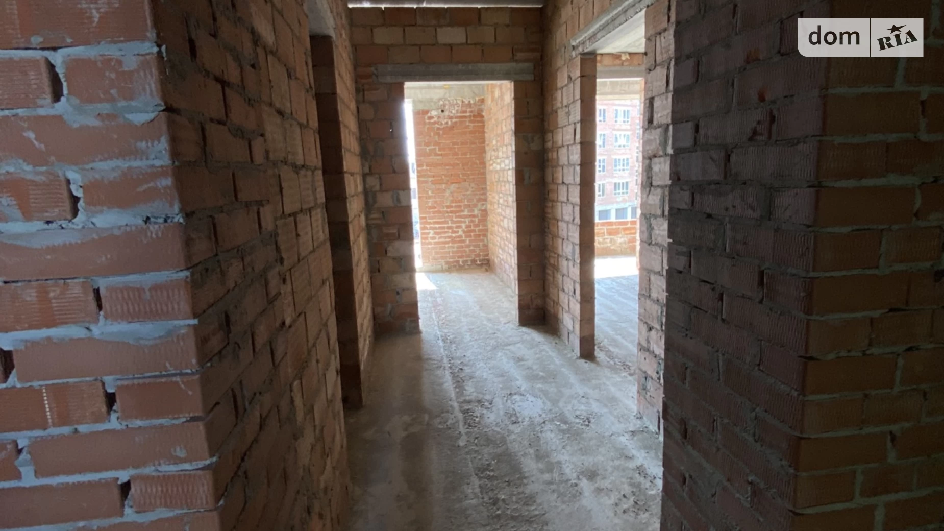 Продается 1-комнатная квартира 35.75 кв. м в Ивано-Франковске, ул. Отца Блавацкого, 18 корпус 5 - фото 3