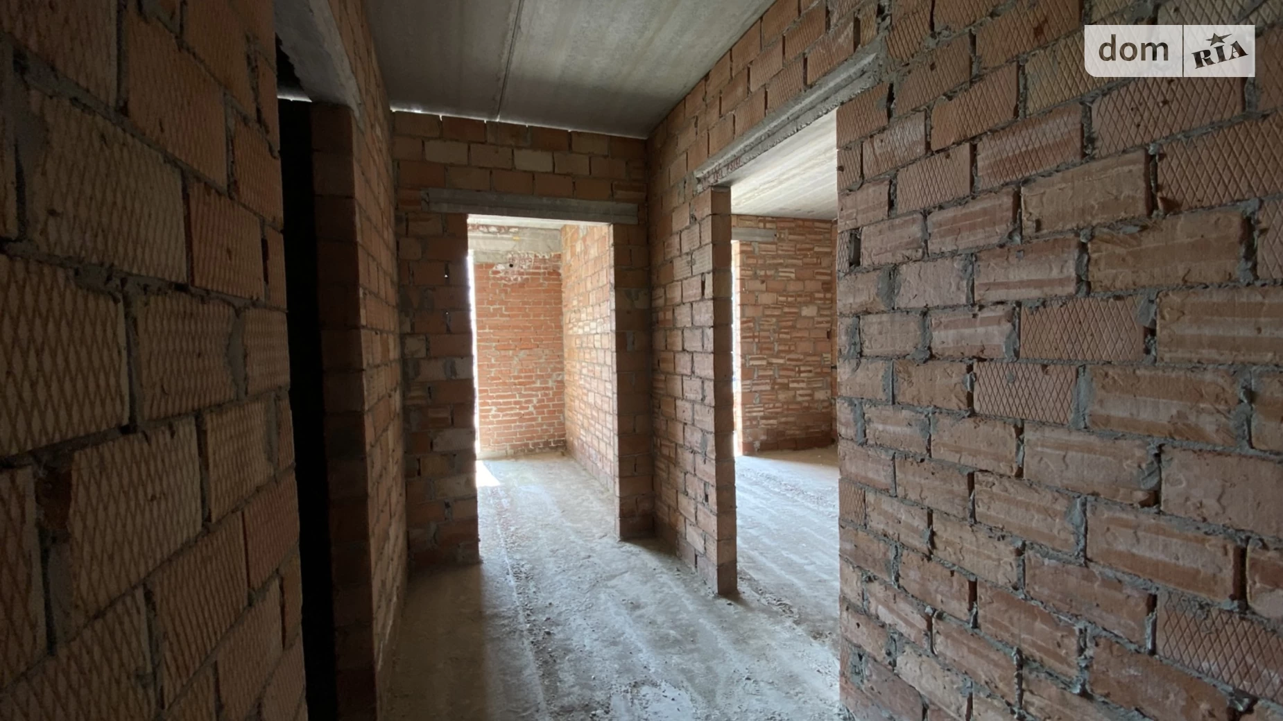 Продается 1-комнатная квартира 35.75 кв. м в Ивано-Франковске, ул. Отца Блавацкого, 18 корпус 5 - фото 4