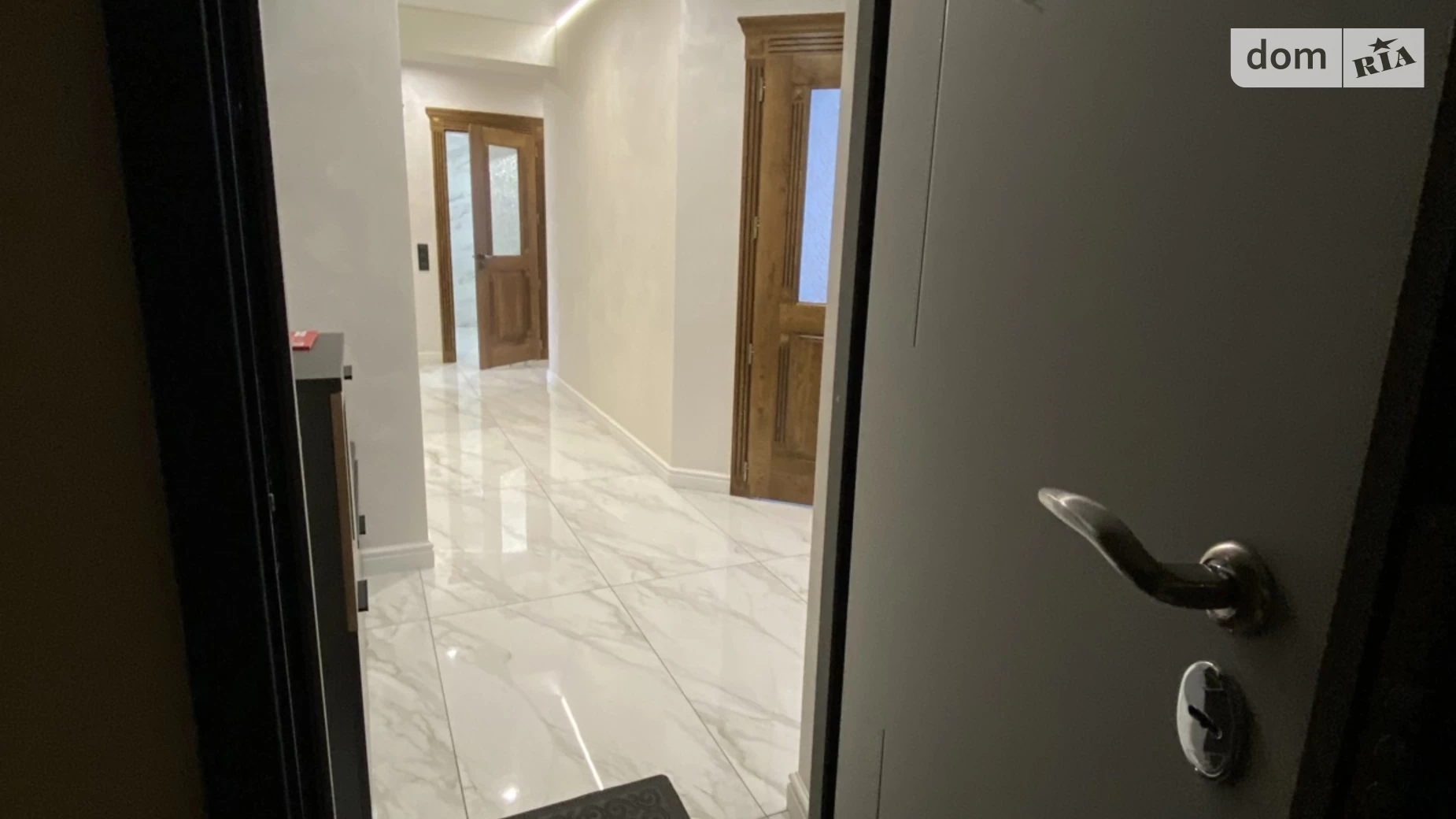 Здається в оренду 3-кімнатна квартира 125 кв. м у Івано-Франківську, вул. Підгірянки Марійки, 14А - фото 3