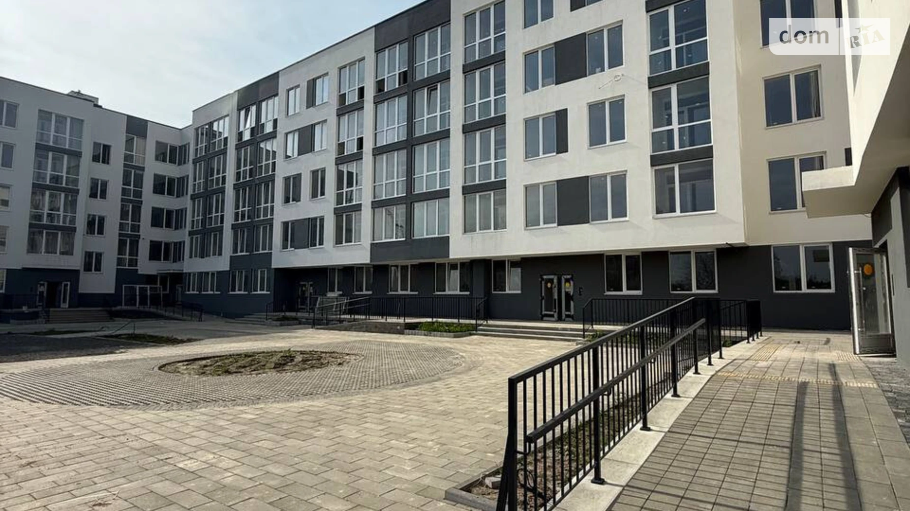 Продается 2-комнатная квартира 62 кв. м в Львове, ул. Вулецкая - фото 2