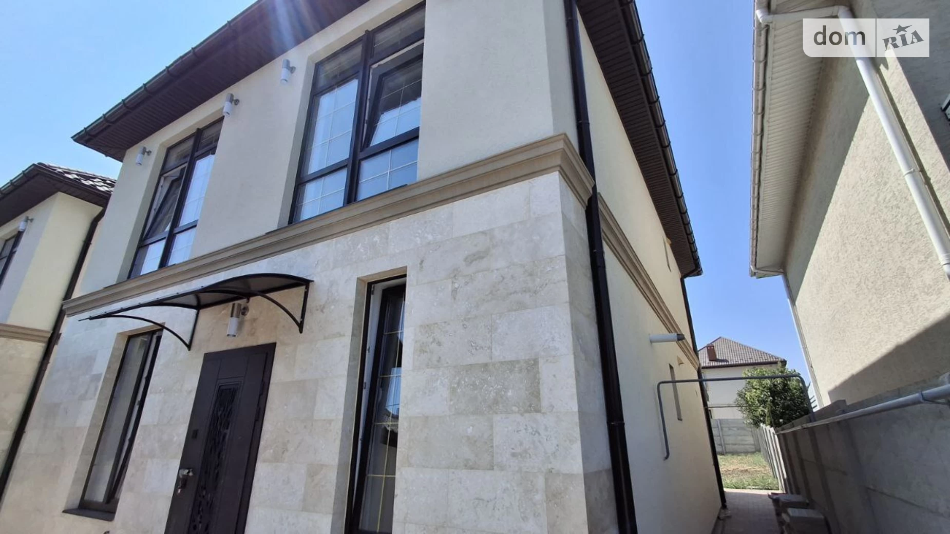 Продается дом на 2 этажа 135 кв. м с подвалом, цена: 185000 $ - фото 2