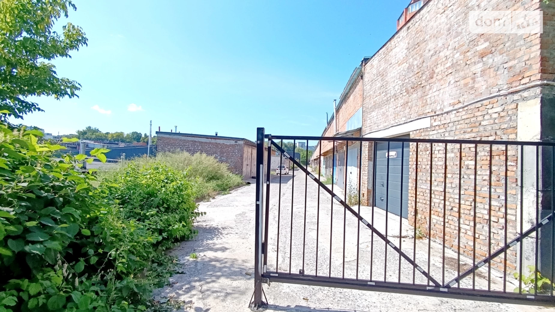 Продается отдельно стоящий гараж под легковое авто на 60 кв. м, цена: 31500 $ - фото 3