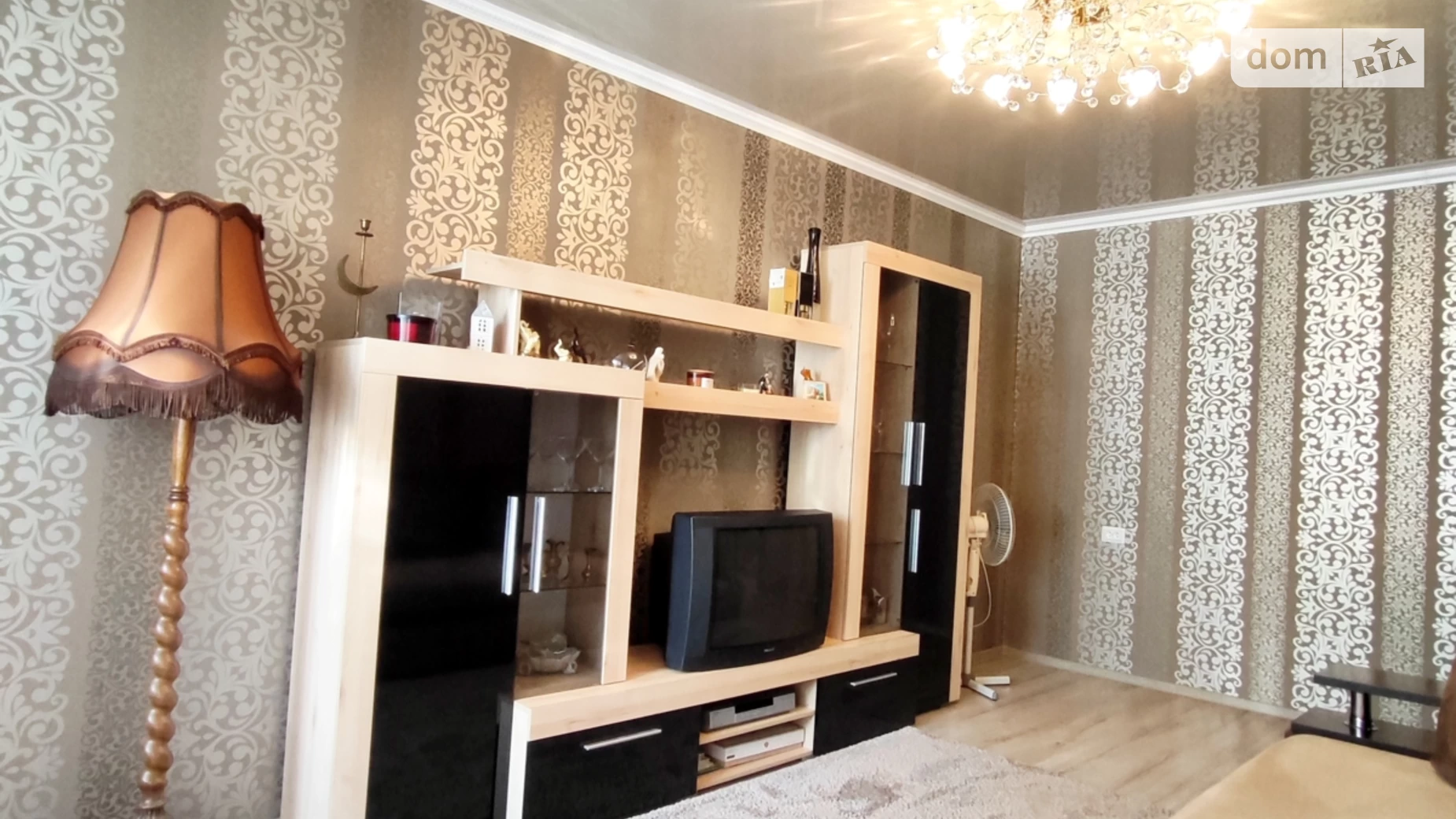 Продается 3-комнатная квартира 71.5 кв. м в Чернигове, ул. Независимости, 14 - фото 3