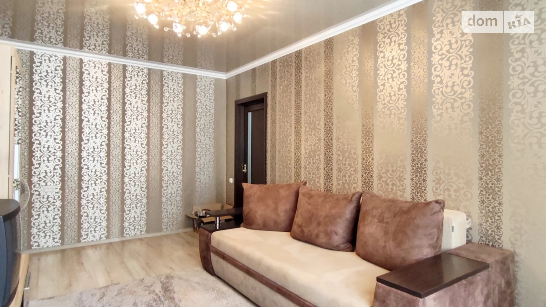 Продается 3-комнатная квартира 71.5 кв. м в Чернигове, ул. Независимости, 14 - фото 4