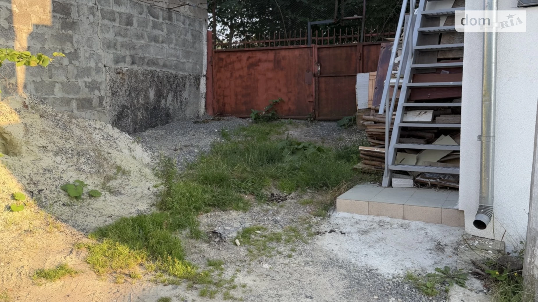 Продается место в гаражном кооперативе универсальный на 48 кв. м, цена: 27000 $ - фото 2