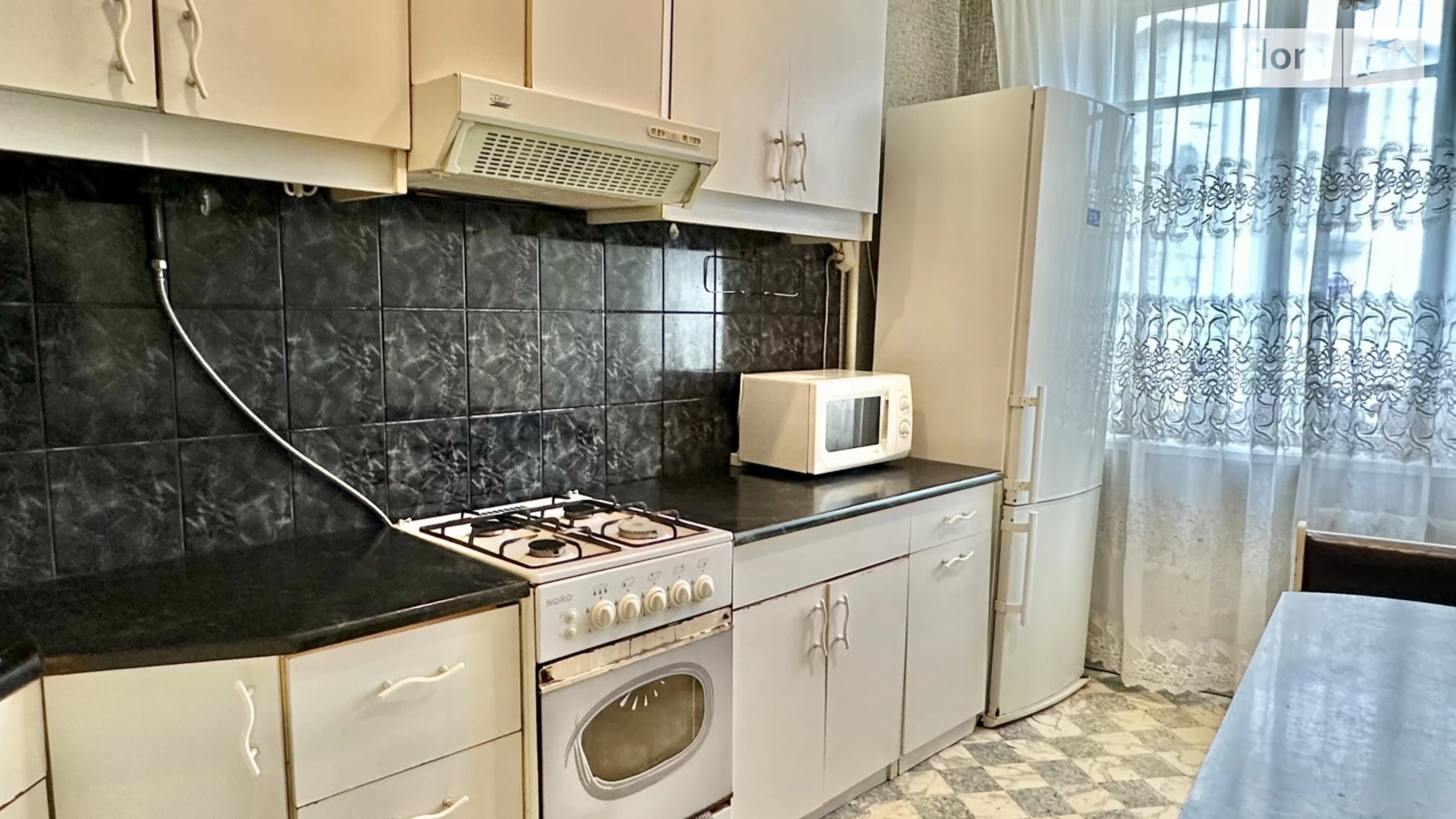 3-комнатная квартира 81.3 кв. м в Тернополе, бул. Шевченко Тараса - фото 2