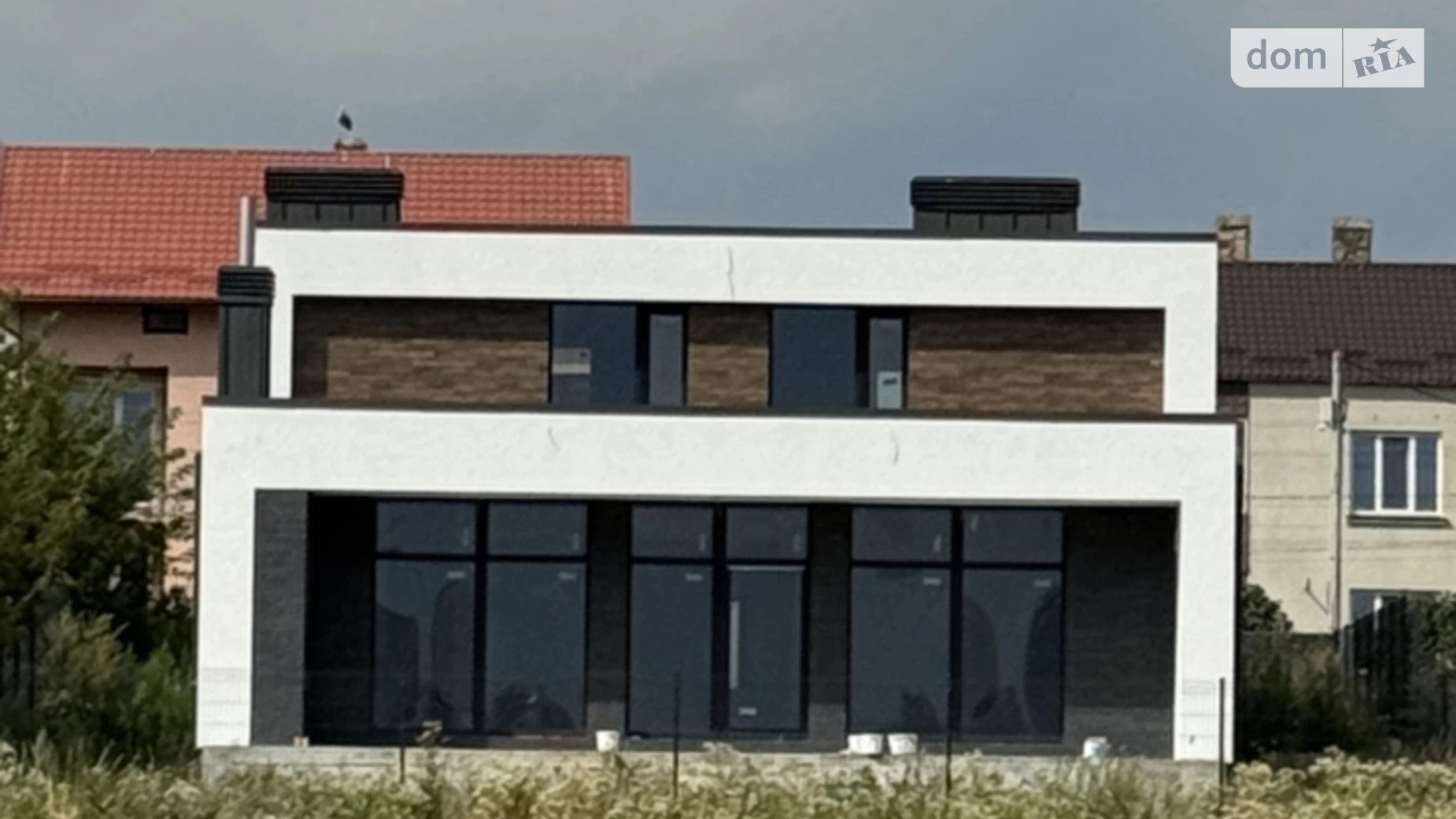 Продается дом на 2 этажа 288.9 кв. м с террасой, цена: 345000 $ - фото 2
