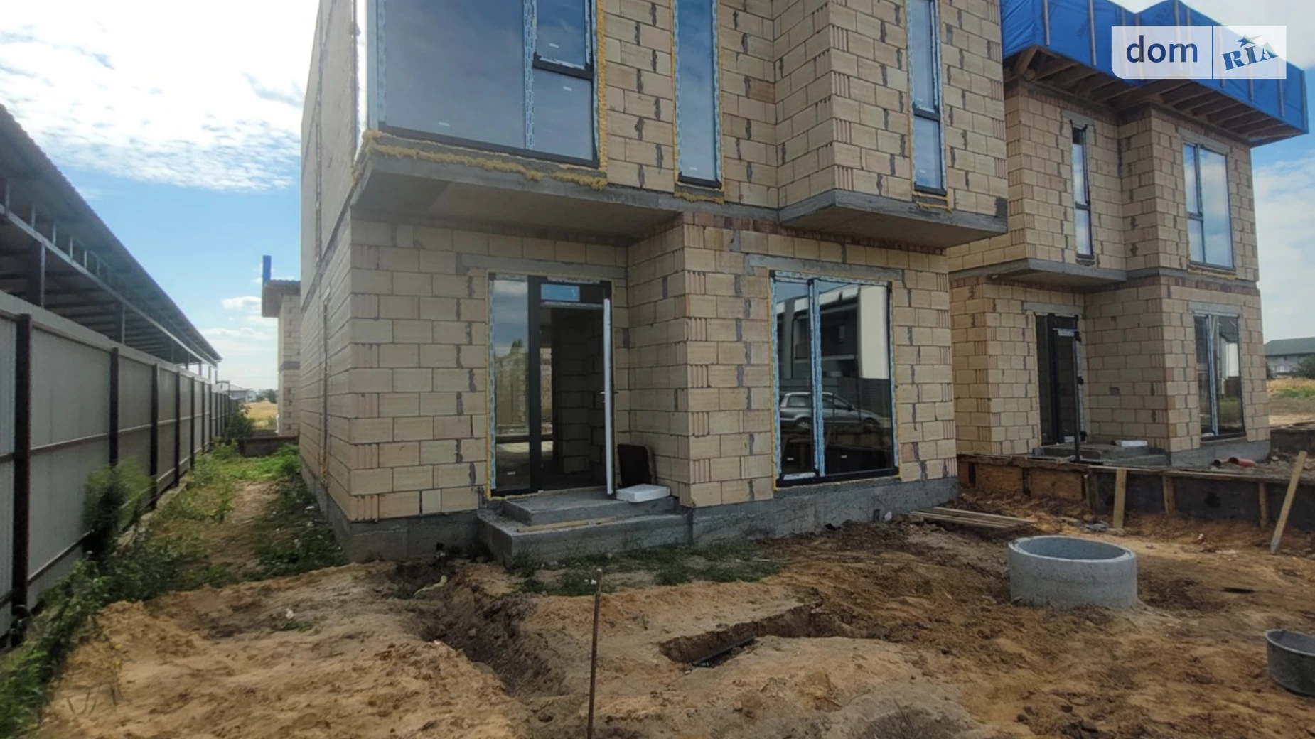 Продается дом на 2 этажа 150 кв. м с бассейном, цена: 135000 $ - фото 3
