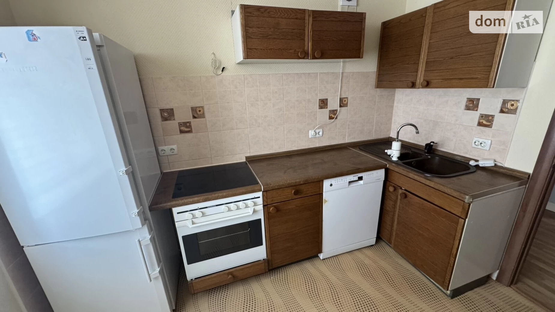 Продается 2-комнатная квартира 50 кв. м в Ровно, ул. Киевская, 17 - фото 5