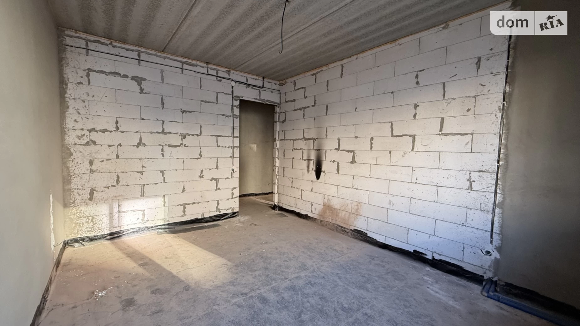 Продается 1-комнатная квартира 44 кв. м в Березиной, ул. Радужная, 104 - фото 4