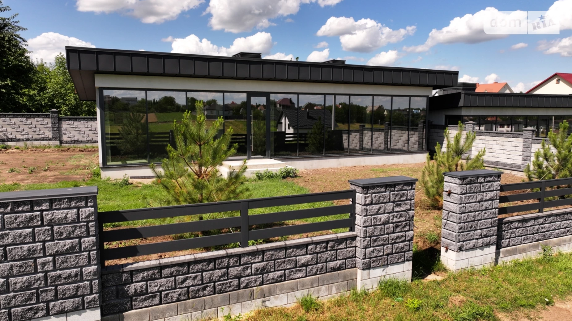 Продается одноэтажный дом 94.9 кв. м с гаражом, цена: 130000 $ - фото 2