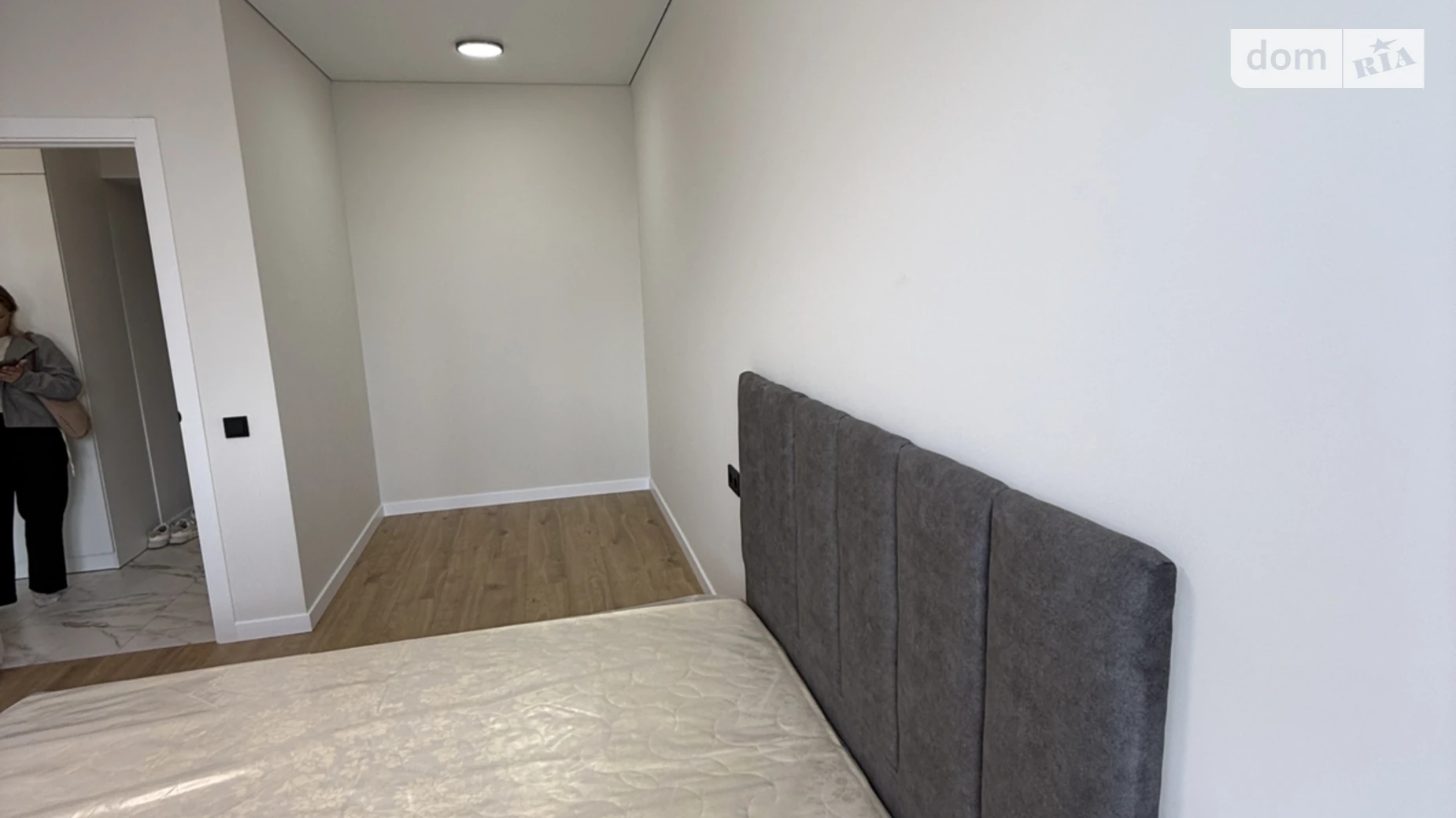 Продается 1-комнатная квартира 37 кв. м в Ирпене, ул. Соборная(ІІІ Интернационала), 2К - фото 4