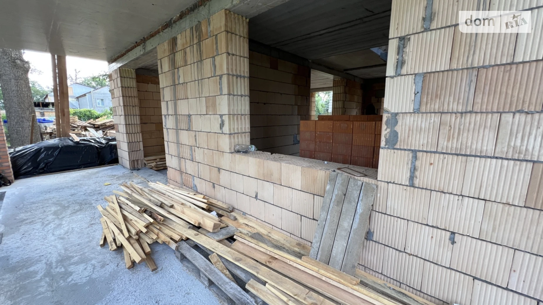 Продается дом на 2 этажа 120 кв. м с баней/сауной, цена: 185000 $ - фото 2