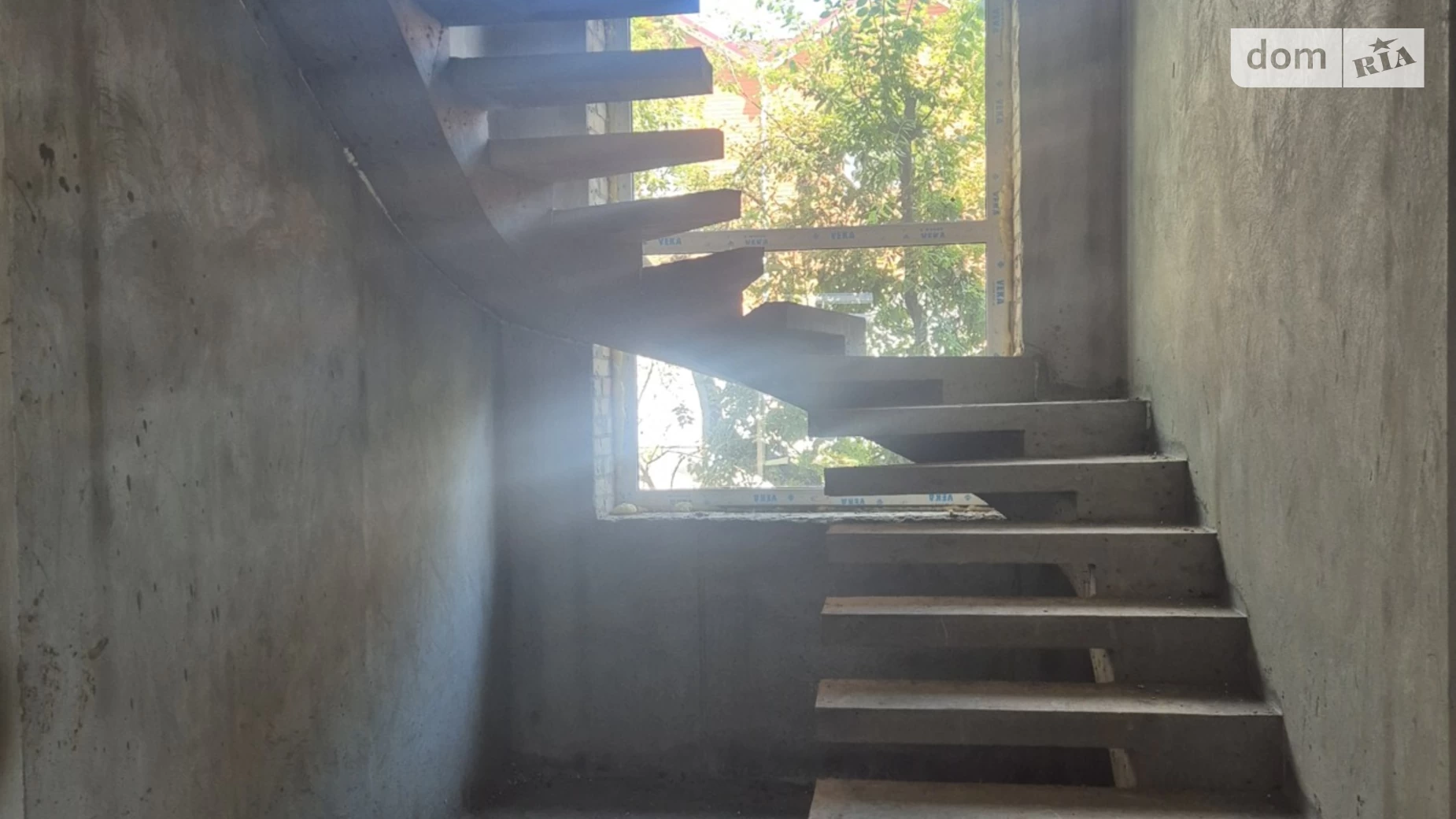 Продается дом на 2 этажа 165 кв. м с мансардой, цена: 150000 $ - фото 4