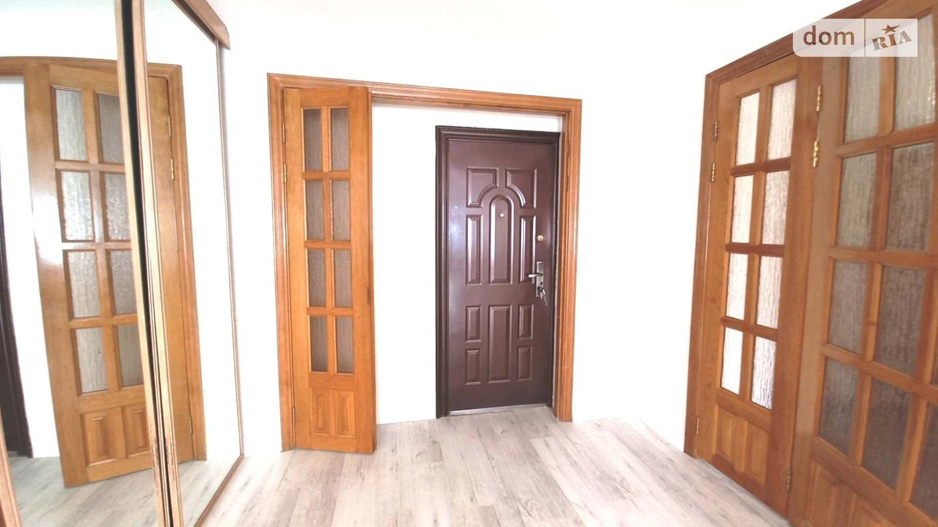 Продается 1-комнатная квартира 50 кв. м в Киеве, ул. Срибнокильская, 20 - фото 3