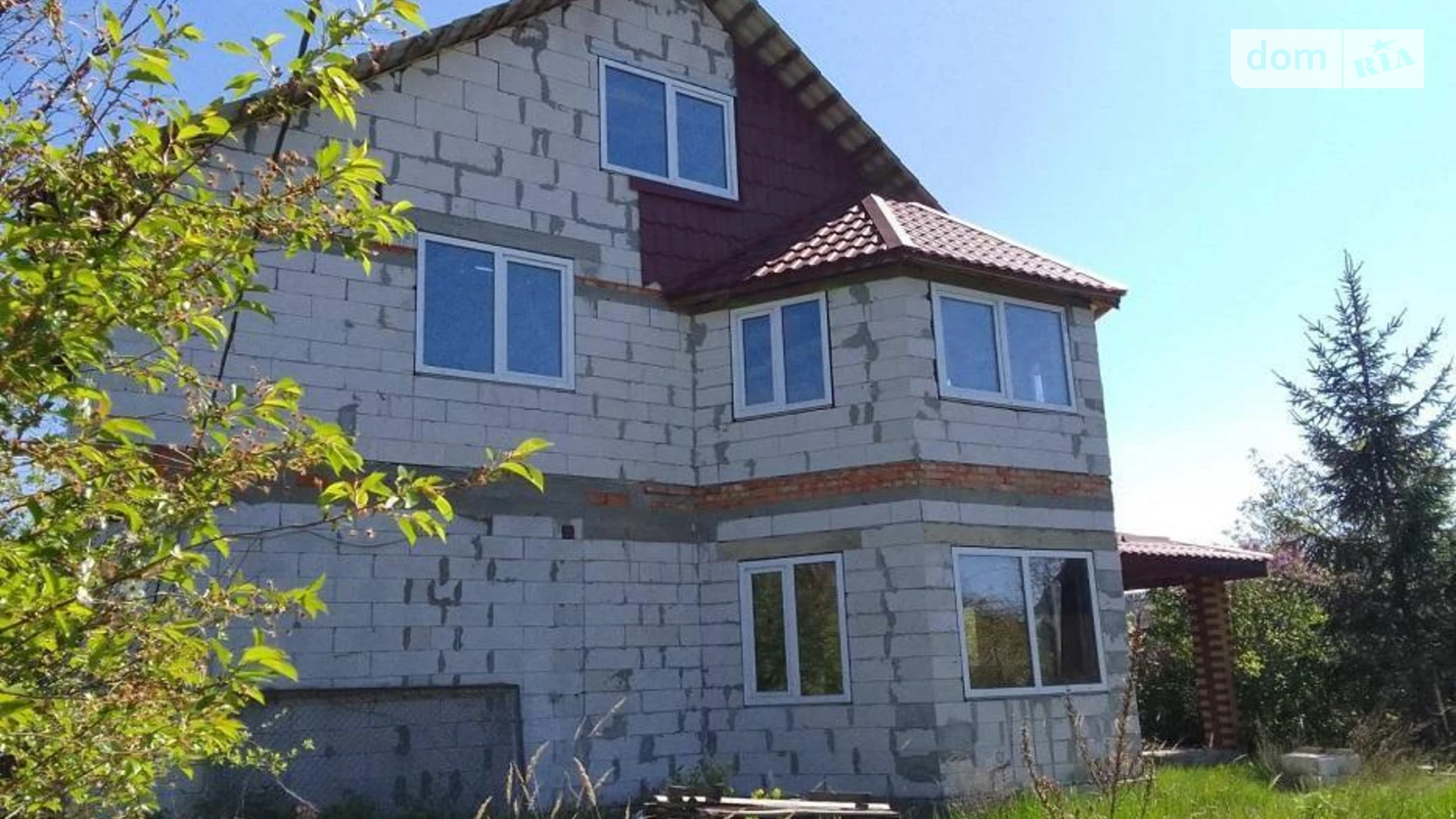 Продается дом на 2 этажа 120 кв. м с балконом, цена: 46000 $ - фото 2