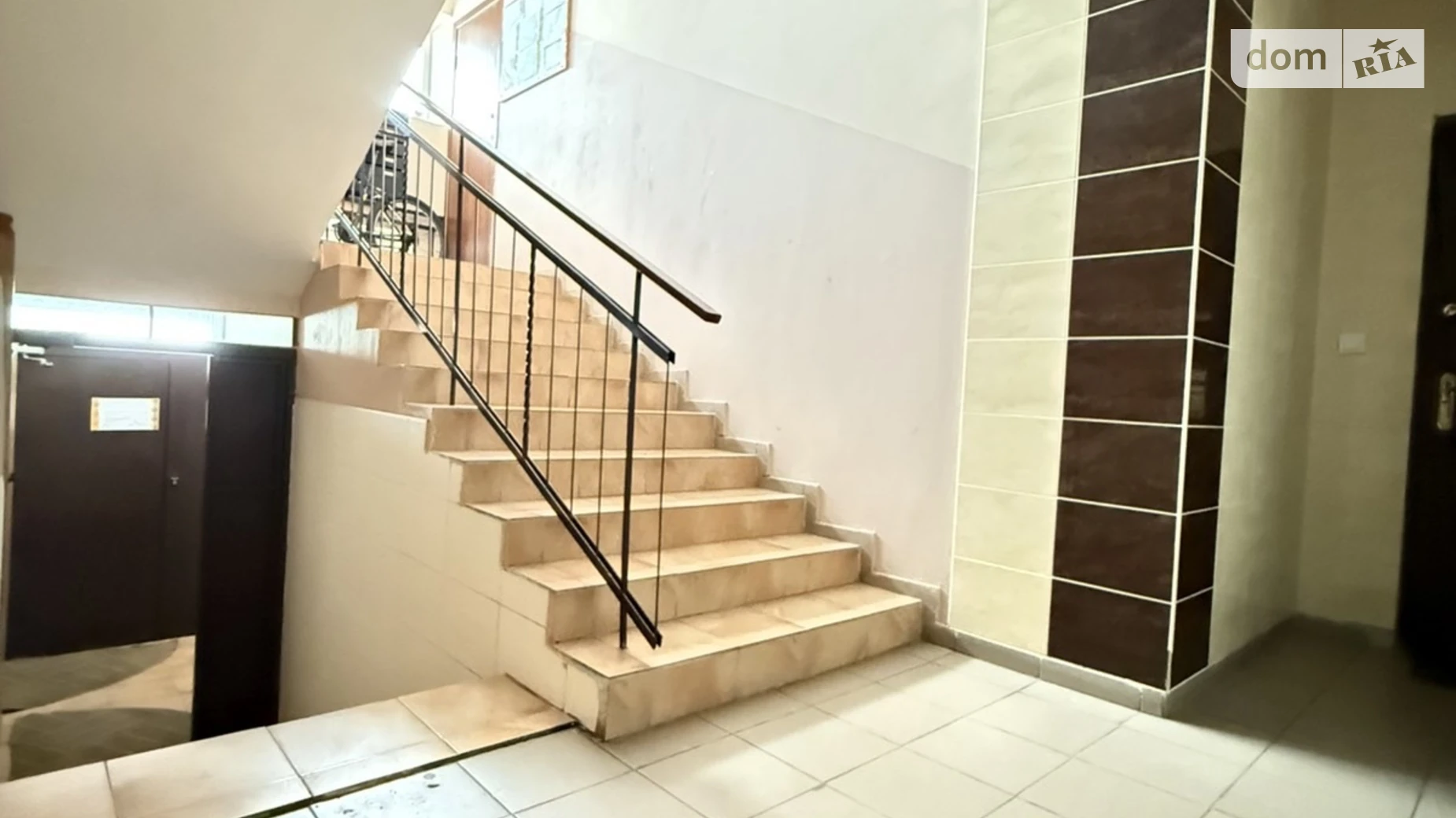 Продается 1-комнатная квартира 47.8 кв. м в Львове, цена: 74500 $ - фото 2