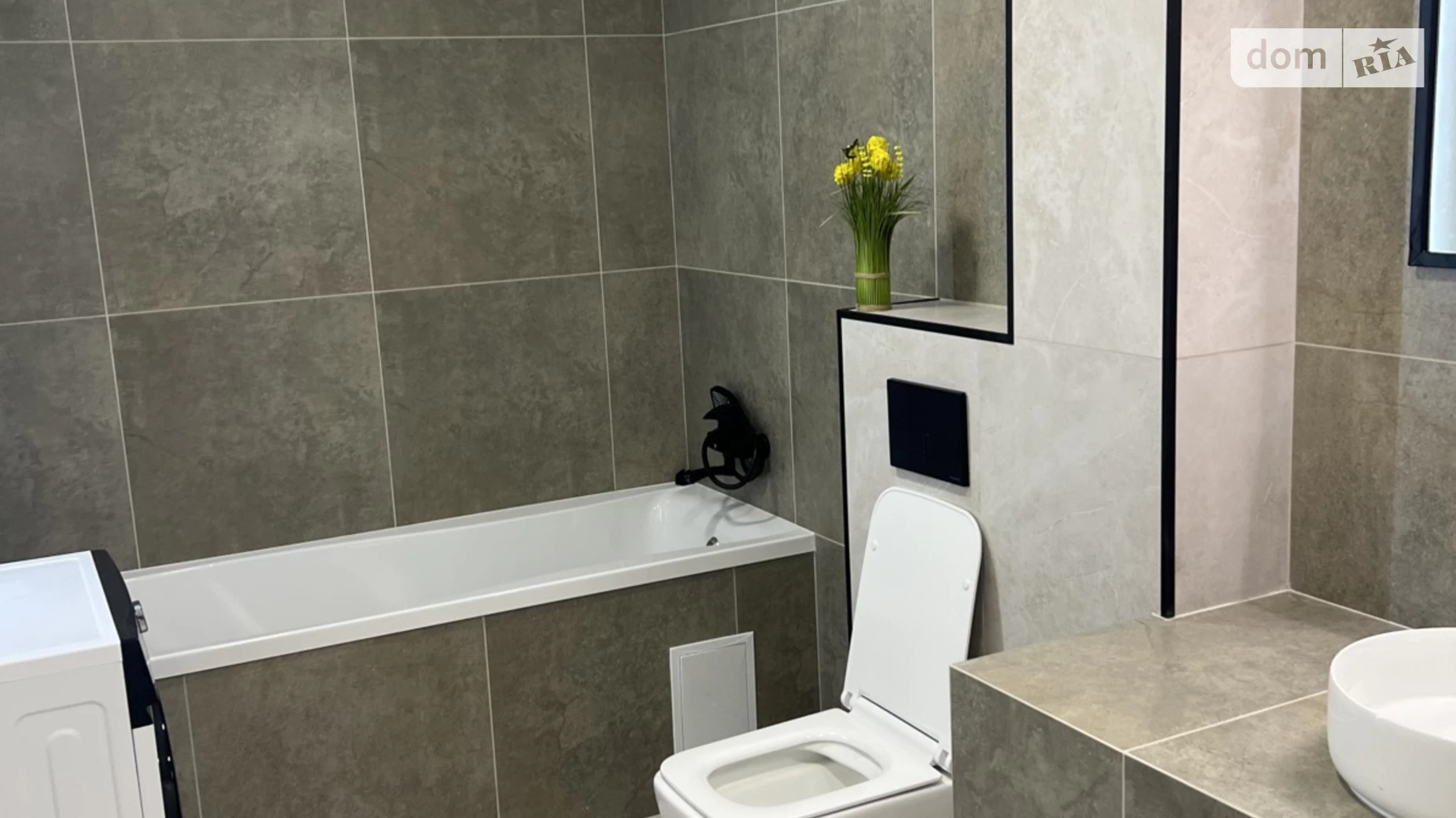 2-кімнатна квартира 70 кв. м у Тернополі, вул. Сахарова Андрія Академіка, 10 - фото 2