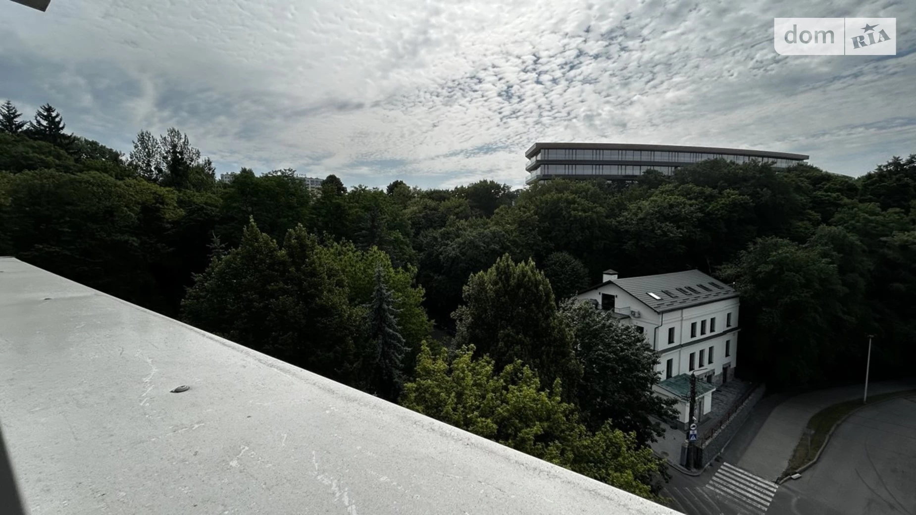 Продается 3-комнатная квартира 87 кв. м в Львове, ул. Стуса Василия, 51-53 - фото 3