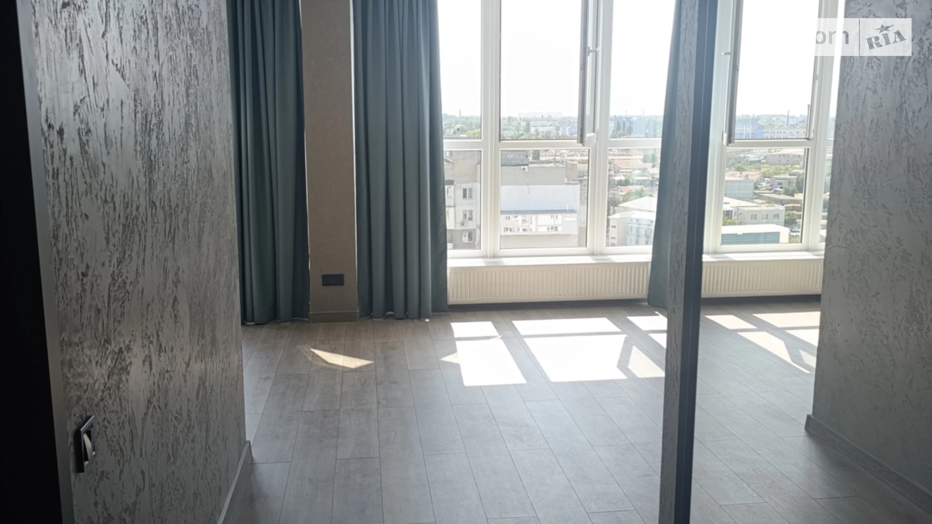 Продається 1-кімнатна квартира 55.6 кв. м у Одесі, вул. Бугаївська, 44 - фото 2