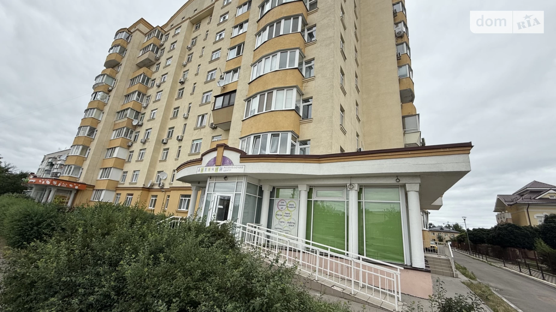 Здається в оренду приміщення вільного призначення 115.8 кв. м в 10-поверховій будівлі, цена: 30000 $ - фото 2