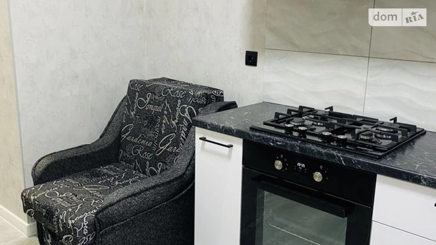 Продается 1-комнатная квартира 39.3 кв. м в Одессе, ул. Михаила Грушевского, 39/3 корпус 5 - фото 2