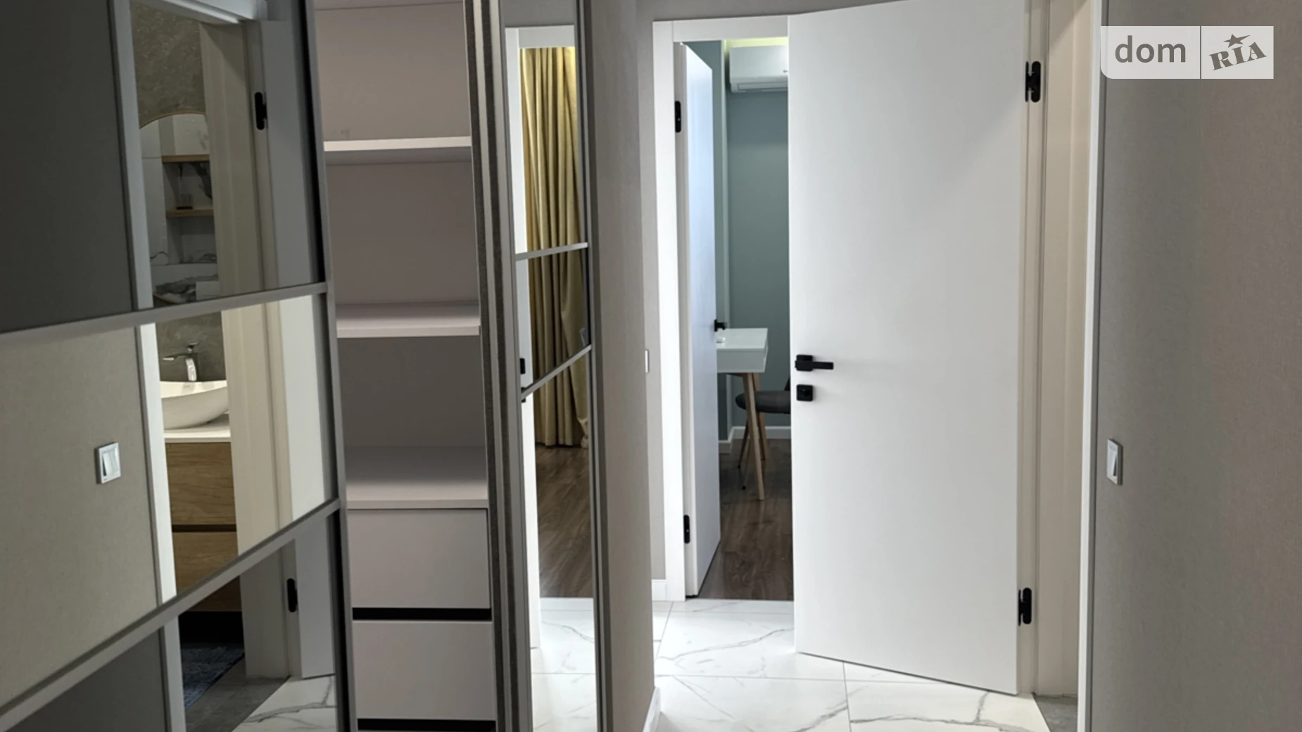 Продається 2-кімнатна квартира 73 кв. м у Ірпені, вул. Університетська(Карла Маркса), 3/2 - фото 3