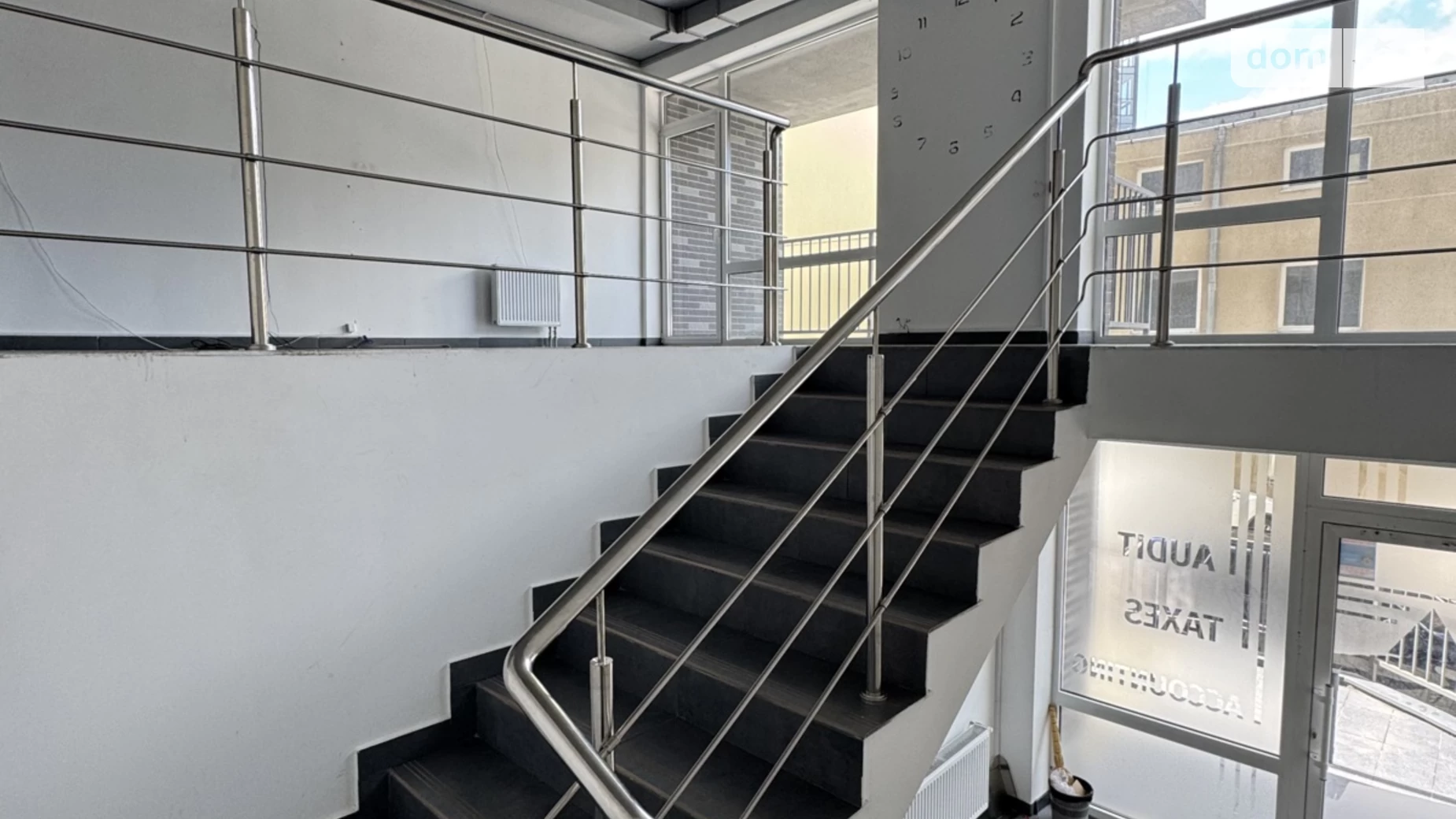 Продается офис 152 кв. м в бизнес-центре, цена: 33500800 $ - фото 2