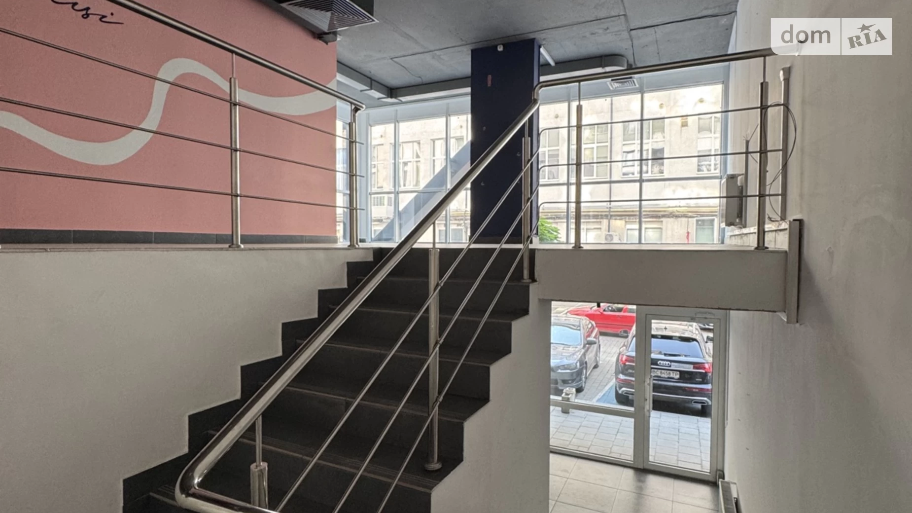 Продається об'єкт сфери послуг 228.4 кв. м в 9-поверховій будівлі, цена: 331180 $ - фото 3