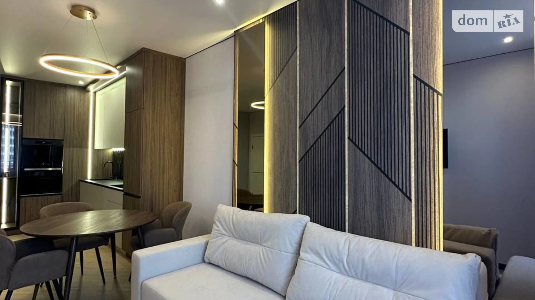 Продается 1-комнатная квартира 43 кв. м в Одессе, ул. Генуэзская, 1/1 - фото 2