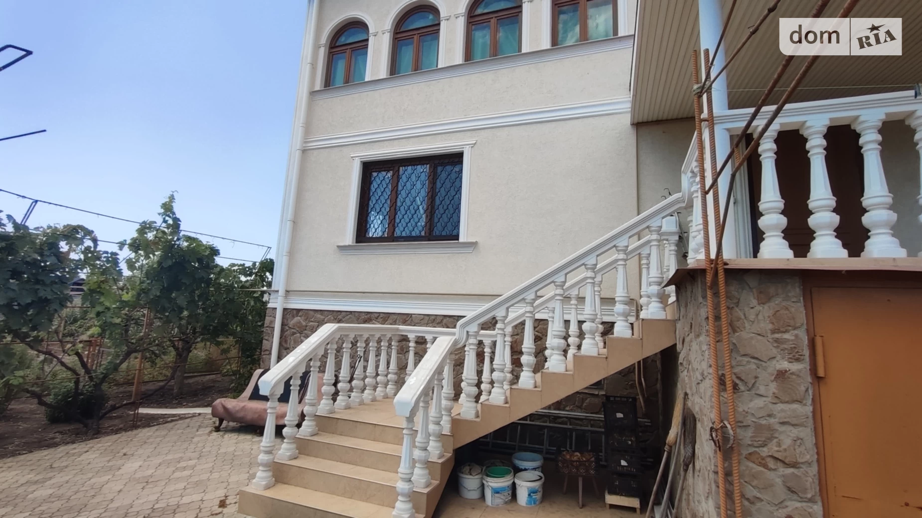 Продается дом на 2 этажа 373 кв. м с беседкой, цена: 220000 $ - фото 3