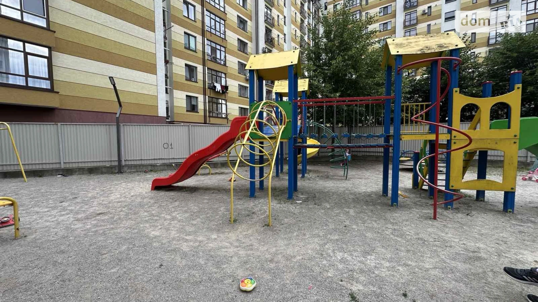 Продается 2-комнатная квартира 62 кв. м в Ивано-Франковске, ул. Довженко А., 21Ж - фото 2