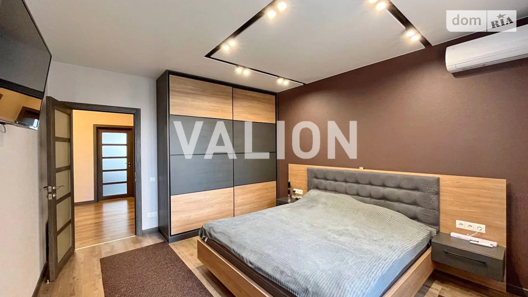 Продається 2-кімнатна квартира 83 кв. м у Києві, вул. Сім'ї Кульженків, 37 - фото 2