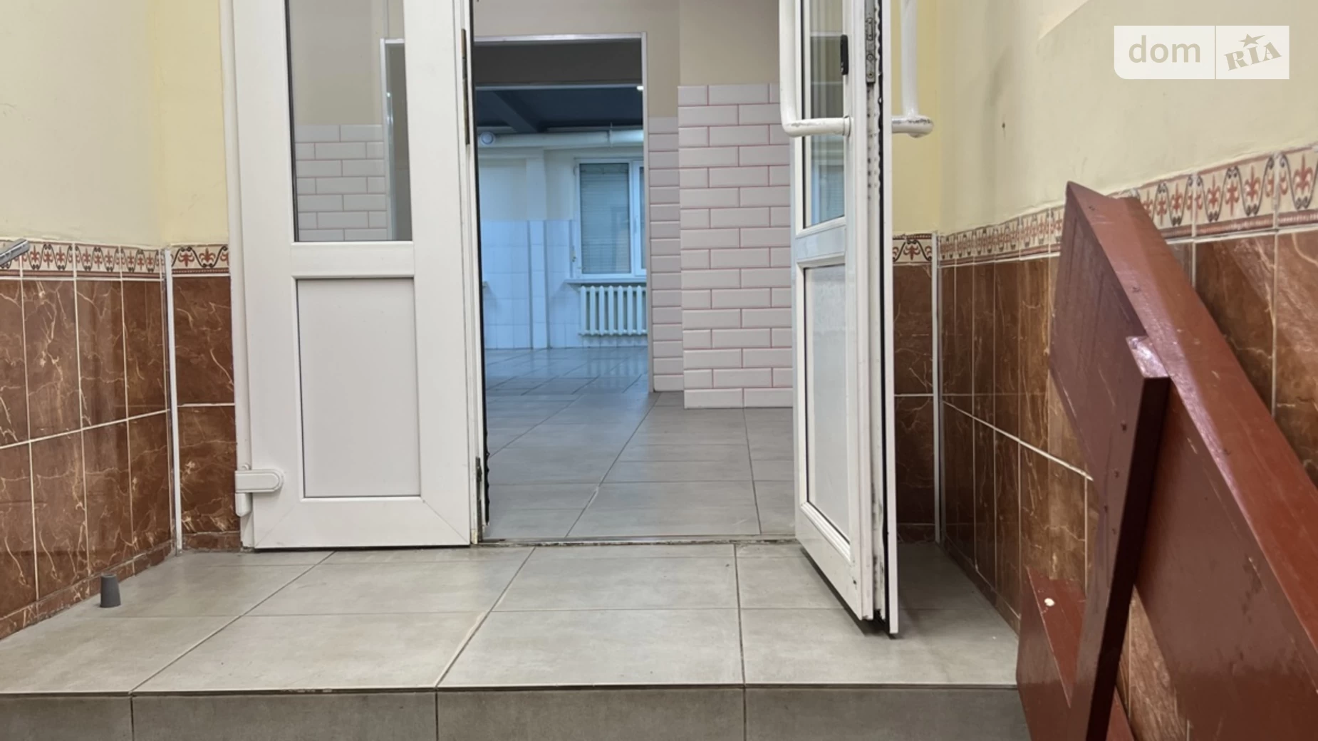 Сдается в аренду помещения свободного назначения 103.3 кв. м в 9-этажном здании, цена: 31000 грн - фото 4