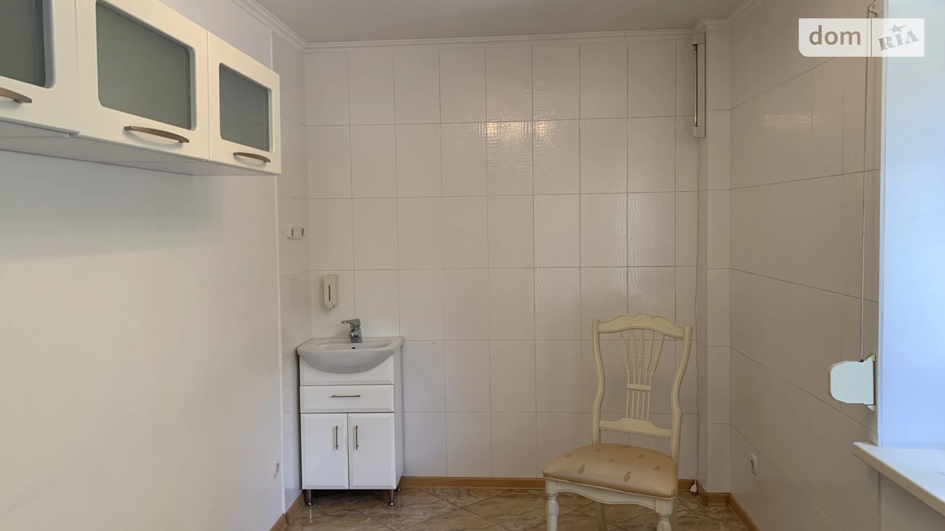 Здається в оренду приміщення вільного призначення 78 кв. м в 4-поверховій будівлі, цена: 1000 $ - фото 2