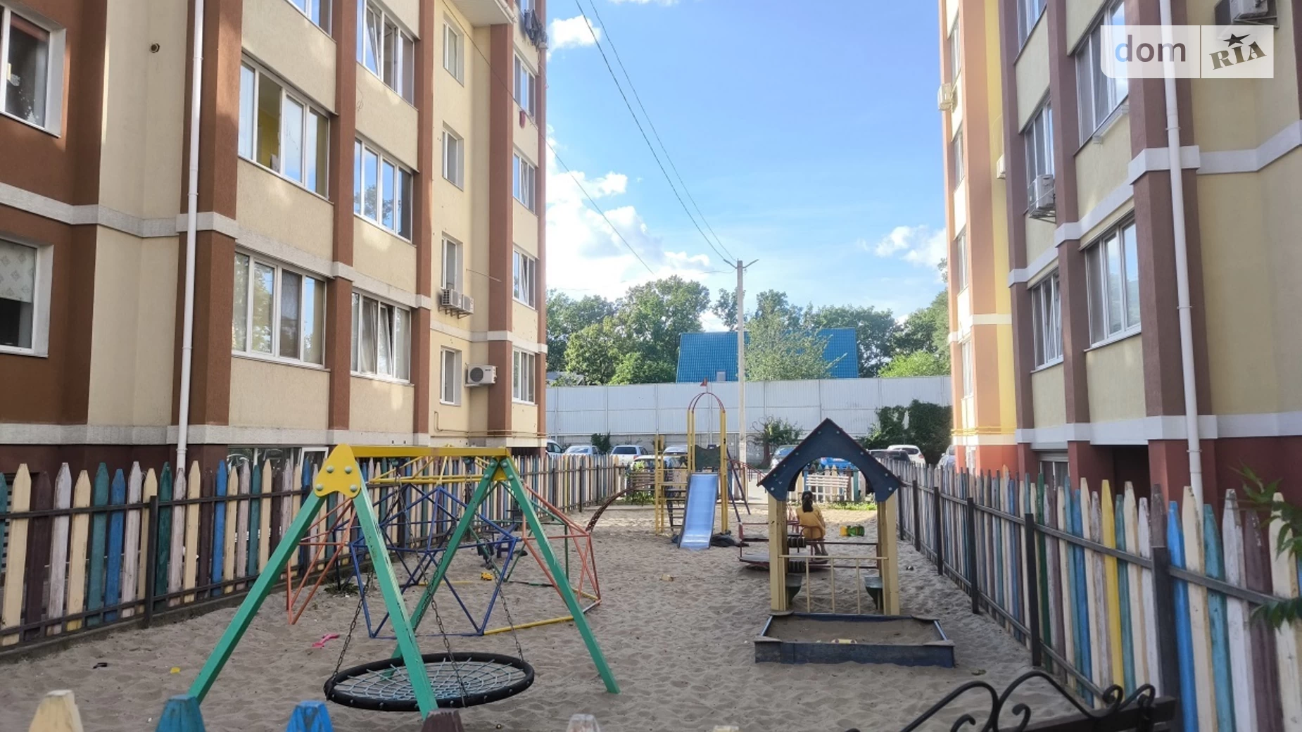 Продается 2-комнатная квартира 68.4 кв. м в Ирпене, ул. Киевская, 22Ж - фото 2