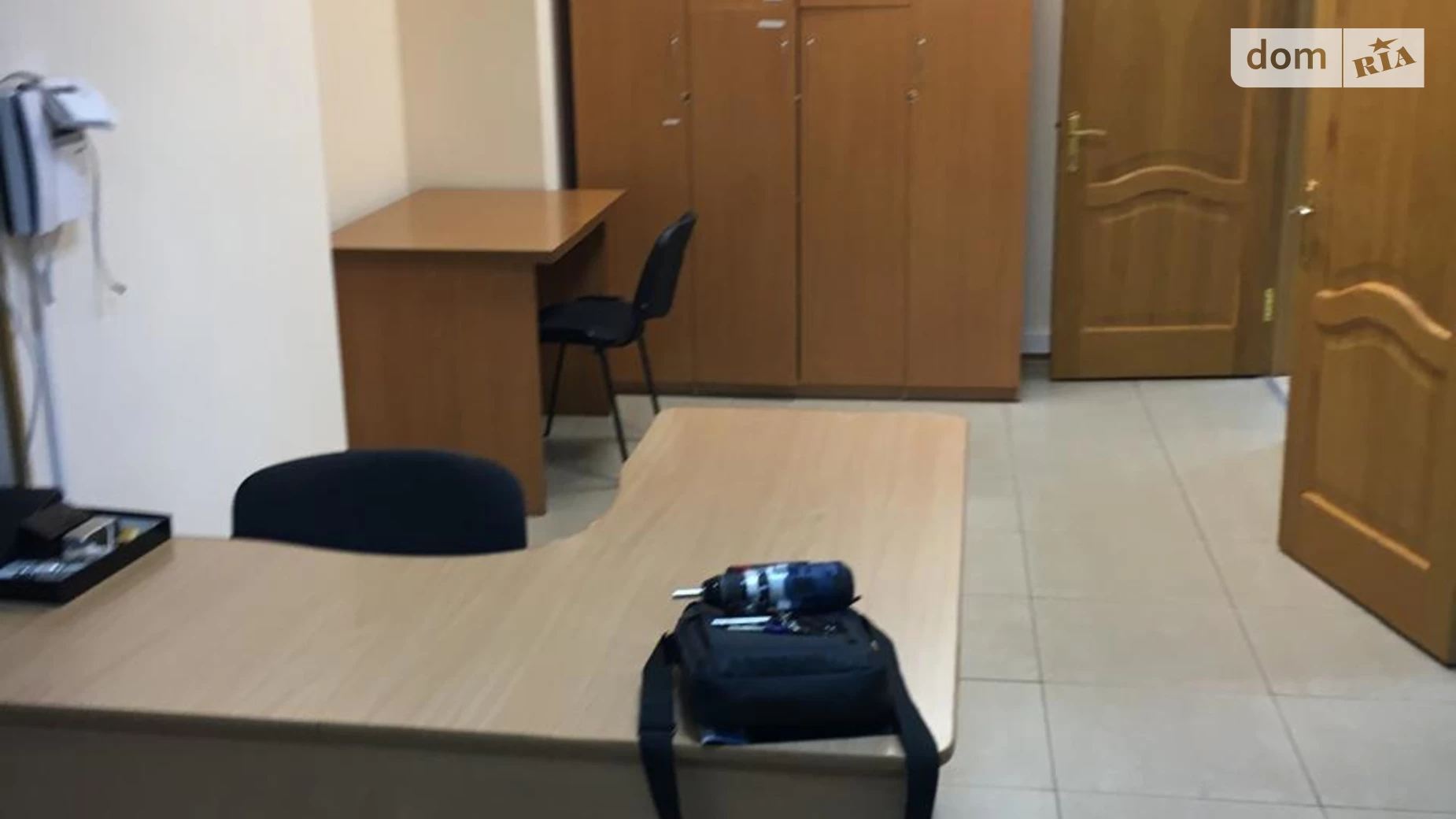 Сдается в аренду офис 162.5 кв. м в бизнес-центре, цена: 1500 € - фото 5
