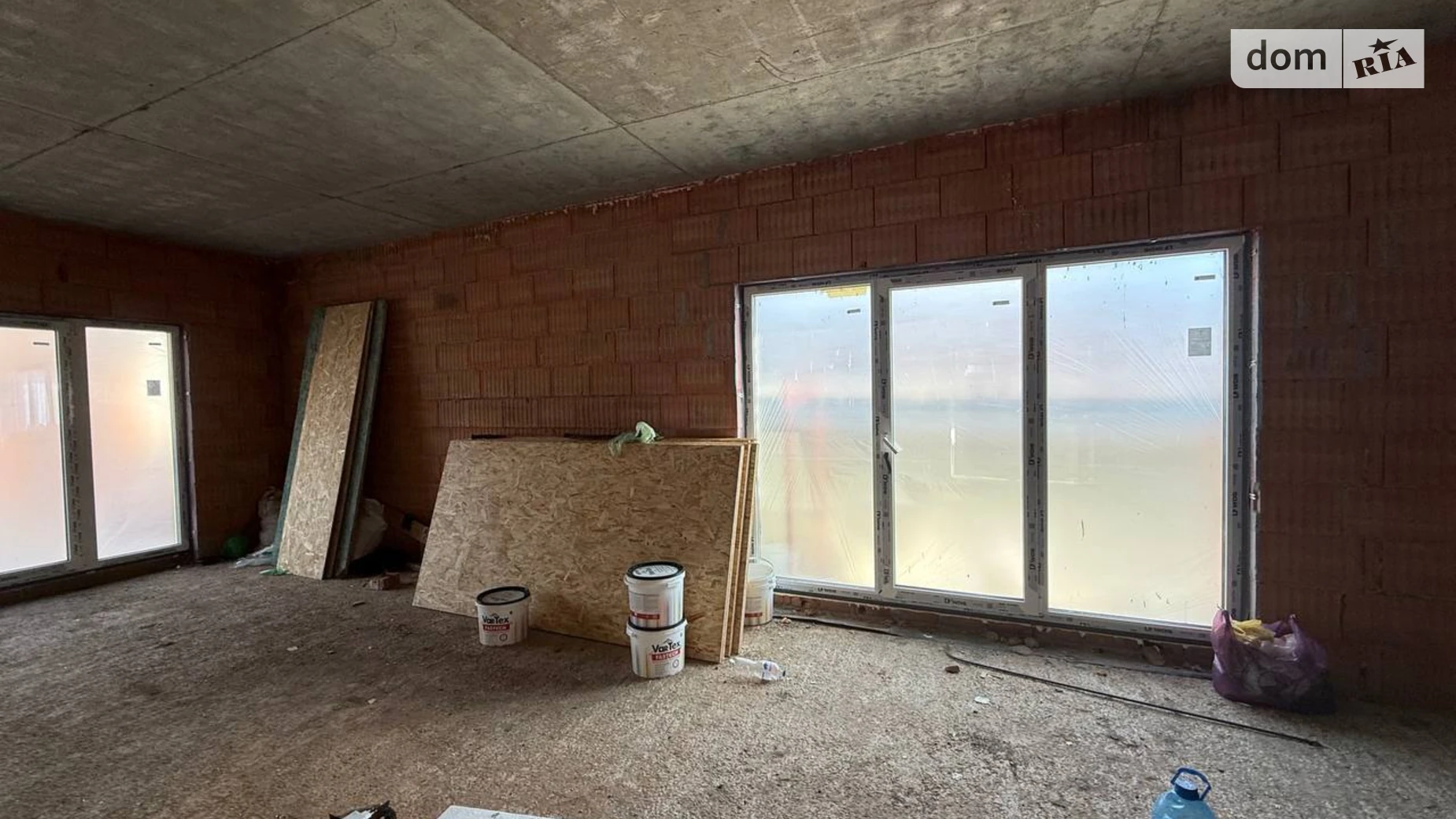 Продается одноэтажный дом 190 кв. м с камином, цена: 199000 $ - фото 4