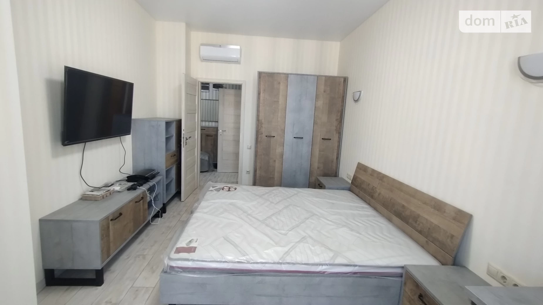 Продается 1-комнатная квартира 50 кв. м в Одессе, ул. Дача Ковалевского, 121/2 - фото 2