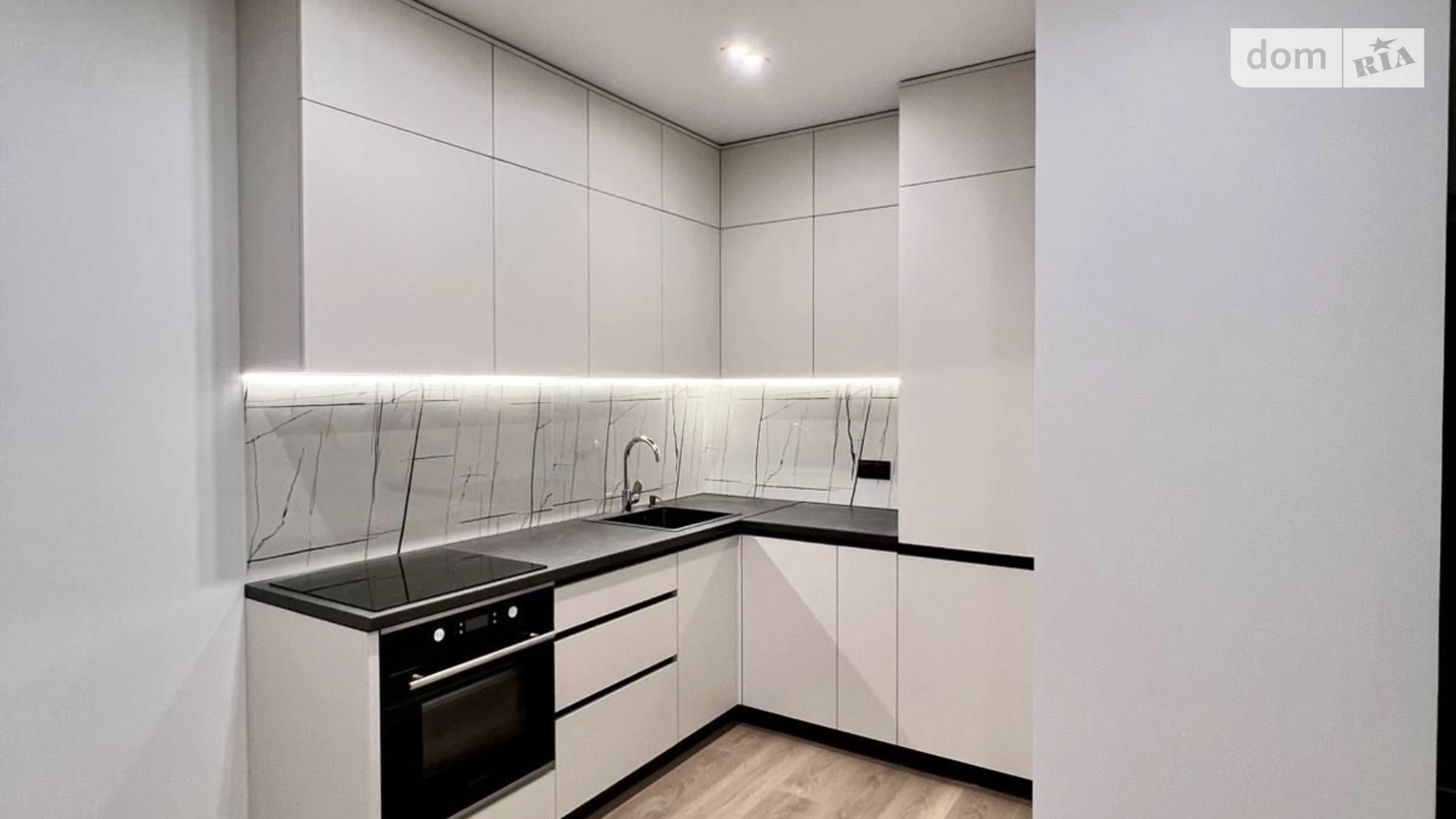 Продается 1-комнатная квартира 41 кв. м в Ровно, ул. Студенческая, 24А - фото 4