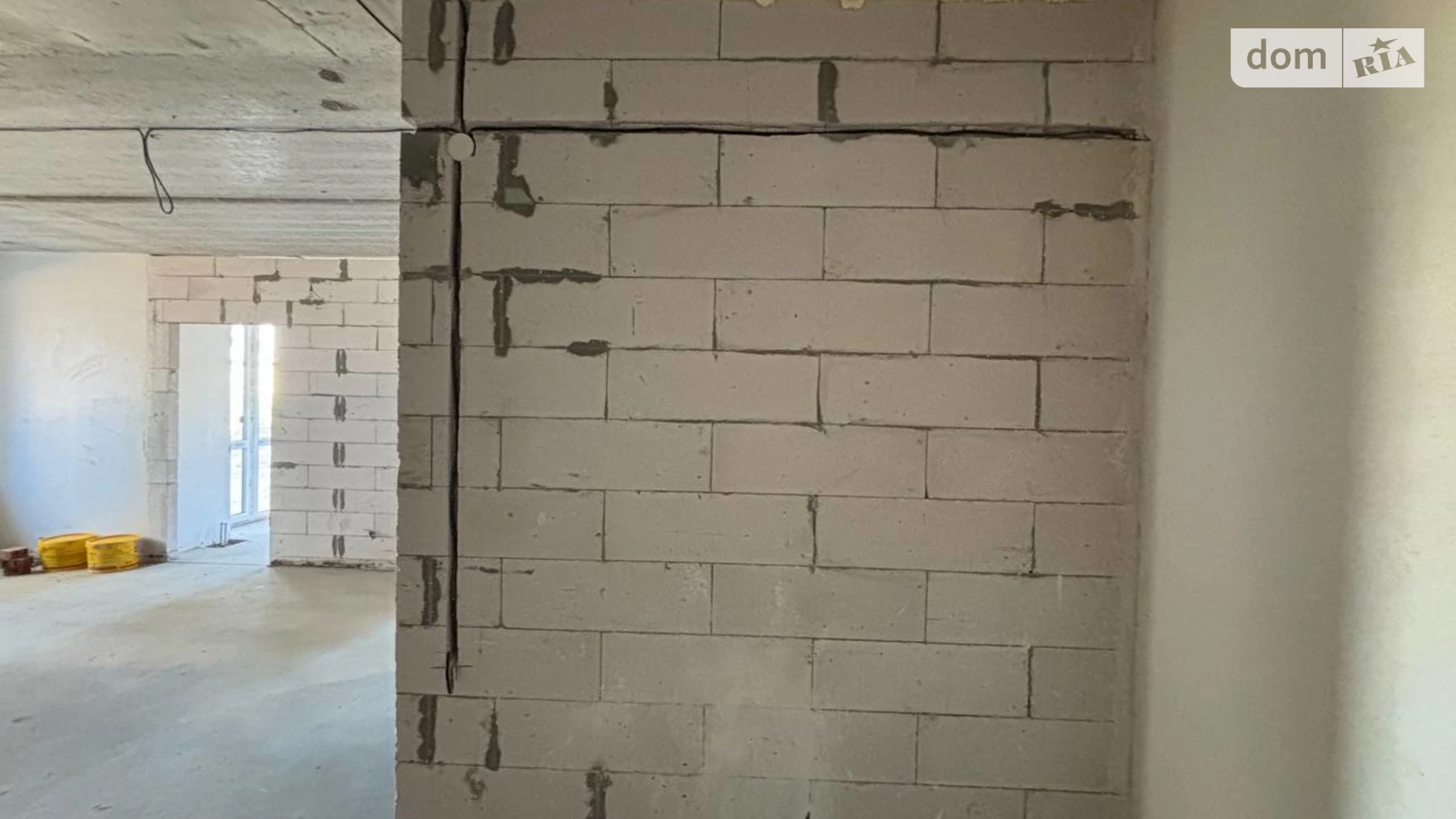 Продается 2-комнатная квартира 59 кв. м в Ужгороде, ул. Тлехаса, 19 корпус 4 - фото 5