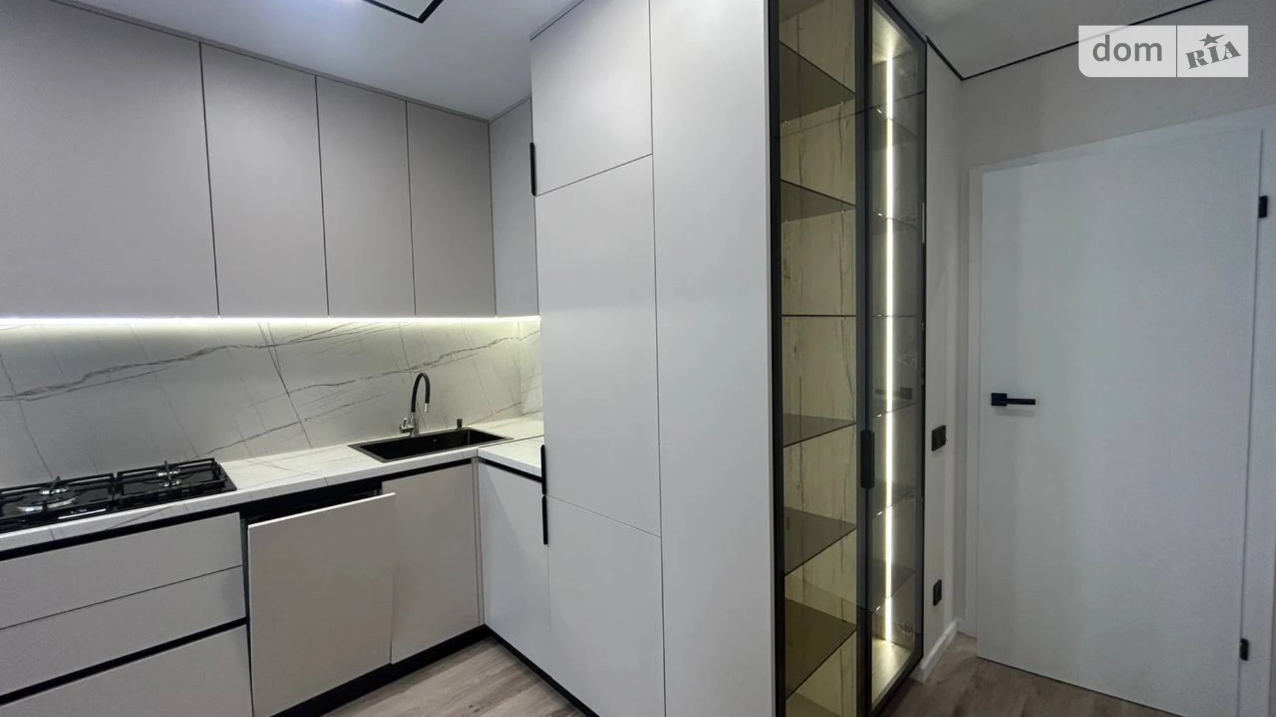 Продається 1-кімнатна квартира 41 кв. м у Івано-Франківську, вул. Юліана Пелеша(Крайківського), 3 корпус 6 - фото 3