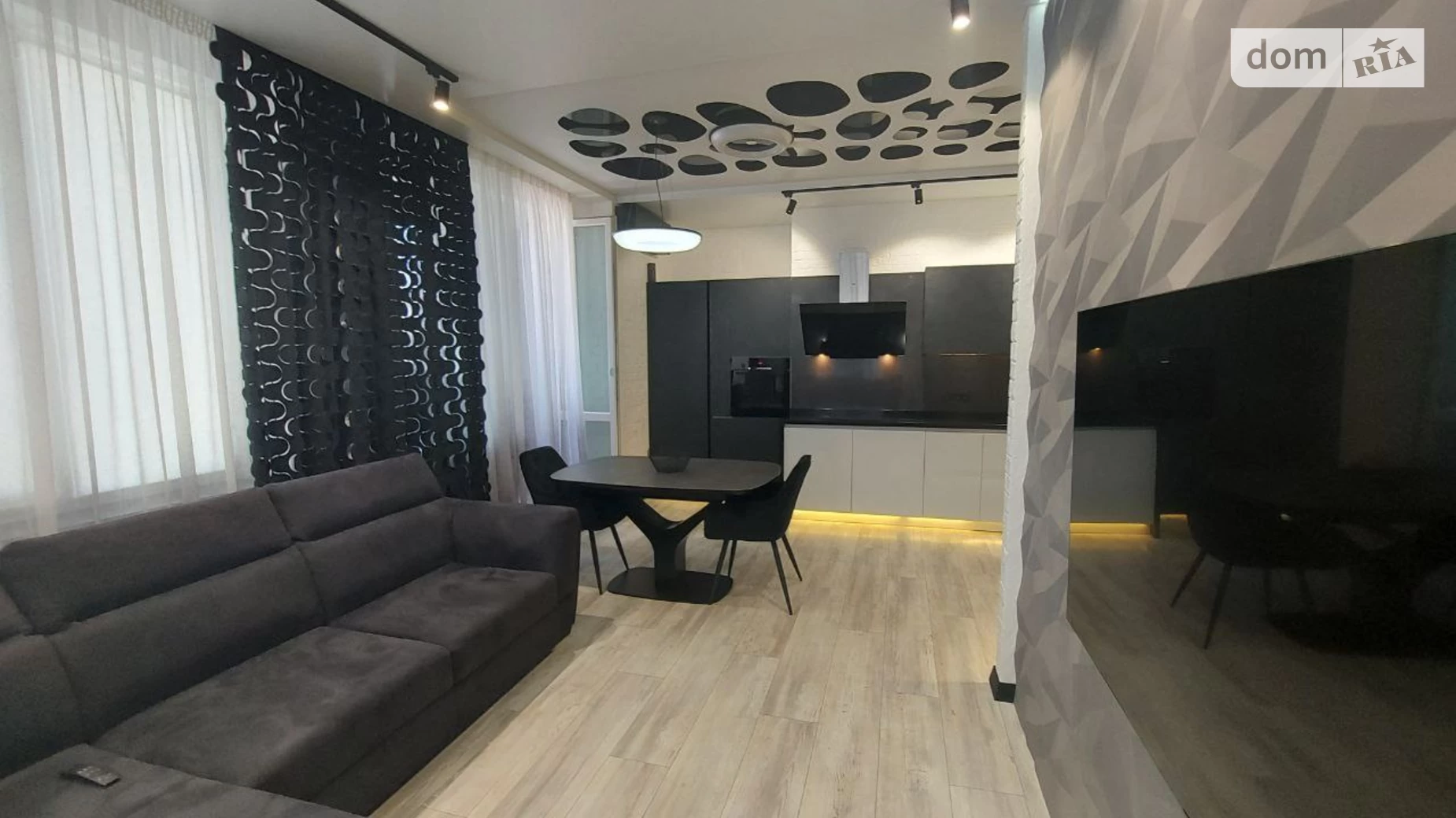 Продается 2-комнатная квартира 88.7 кв. м в Одессе, ул. Люстдорфская дорога - фото 2