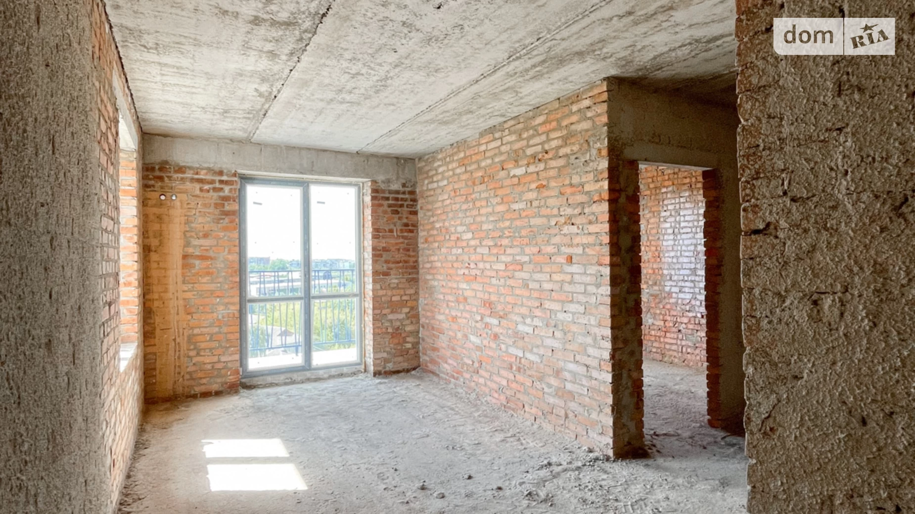 Продается 2-комнатная квартира 53 кв. м в Ровно, ул. Белая, 1Б - фото 2