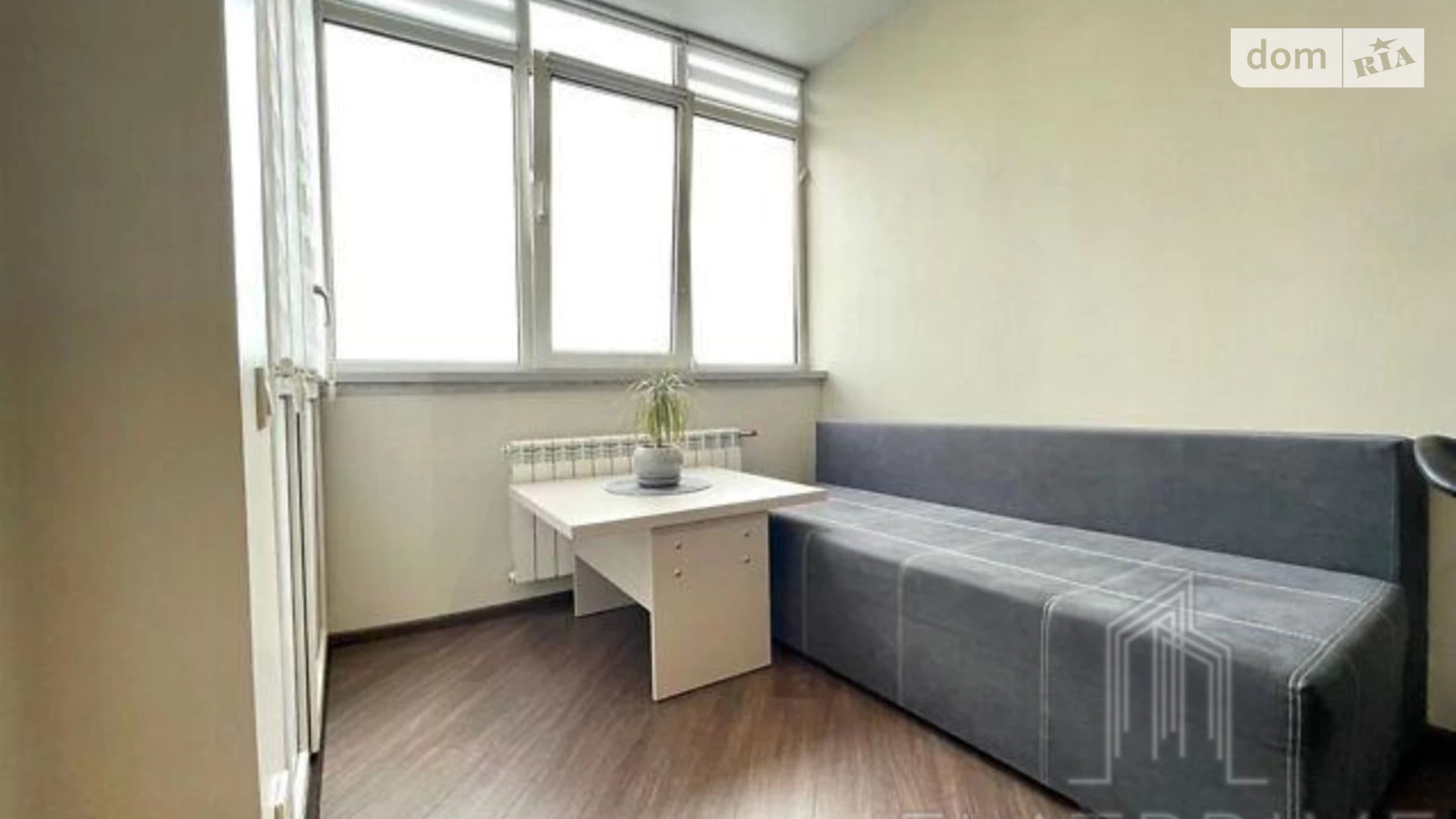 Продается 1-комнатная квартира 44 кв. м в Киеве, ул. Юрия Кондратюка, 3 - фото 4